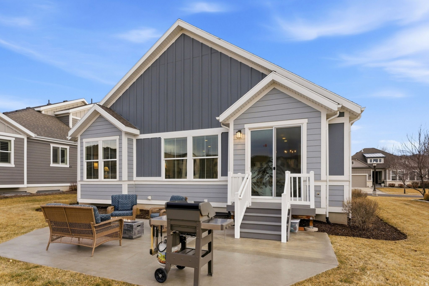 LAKE CRE - Residential