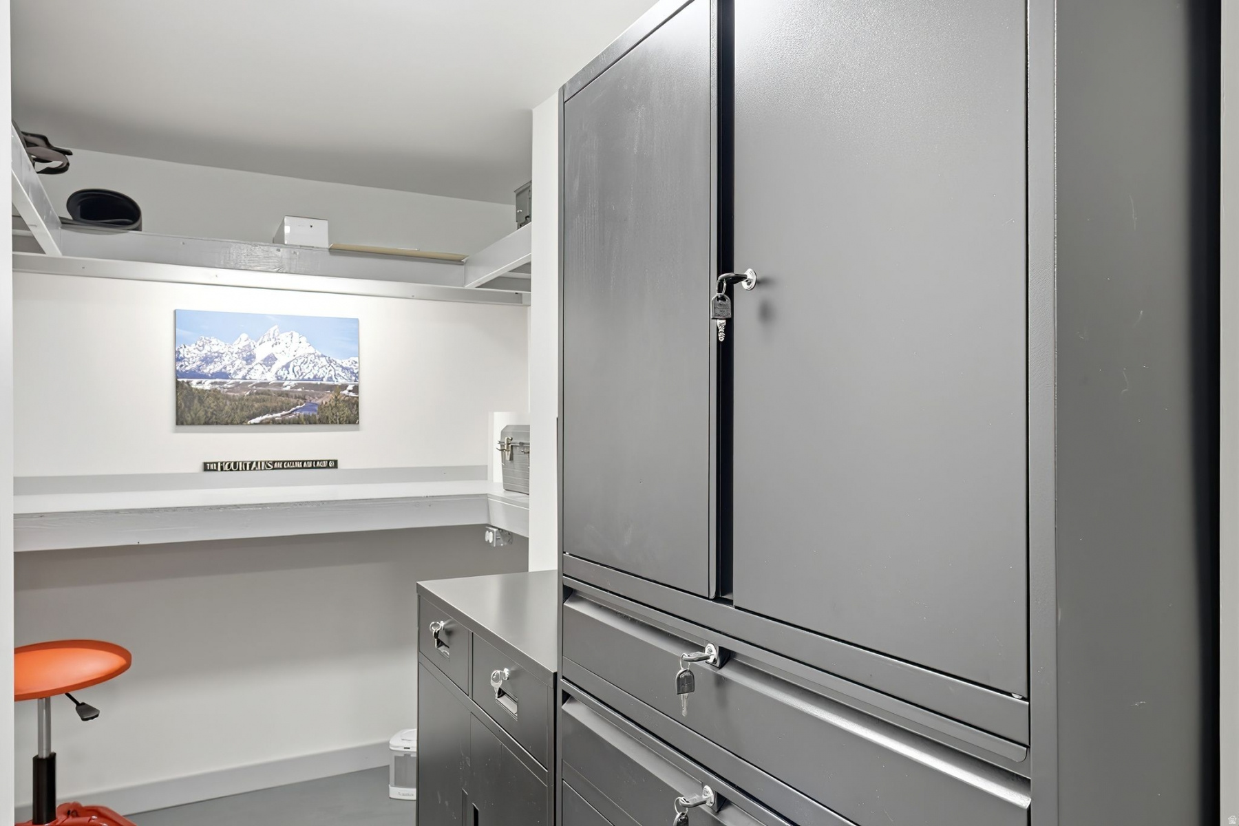 LAKE CRE - Residential