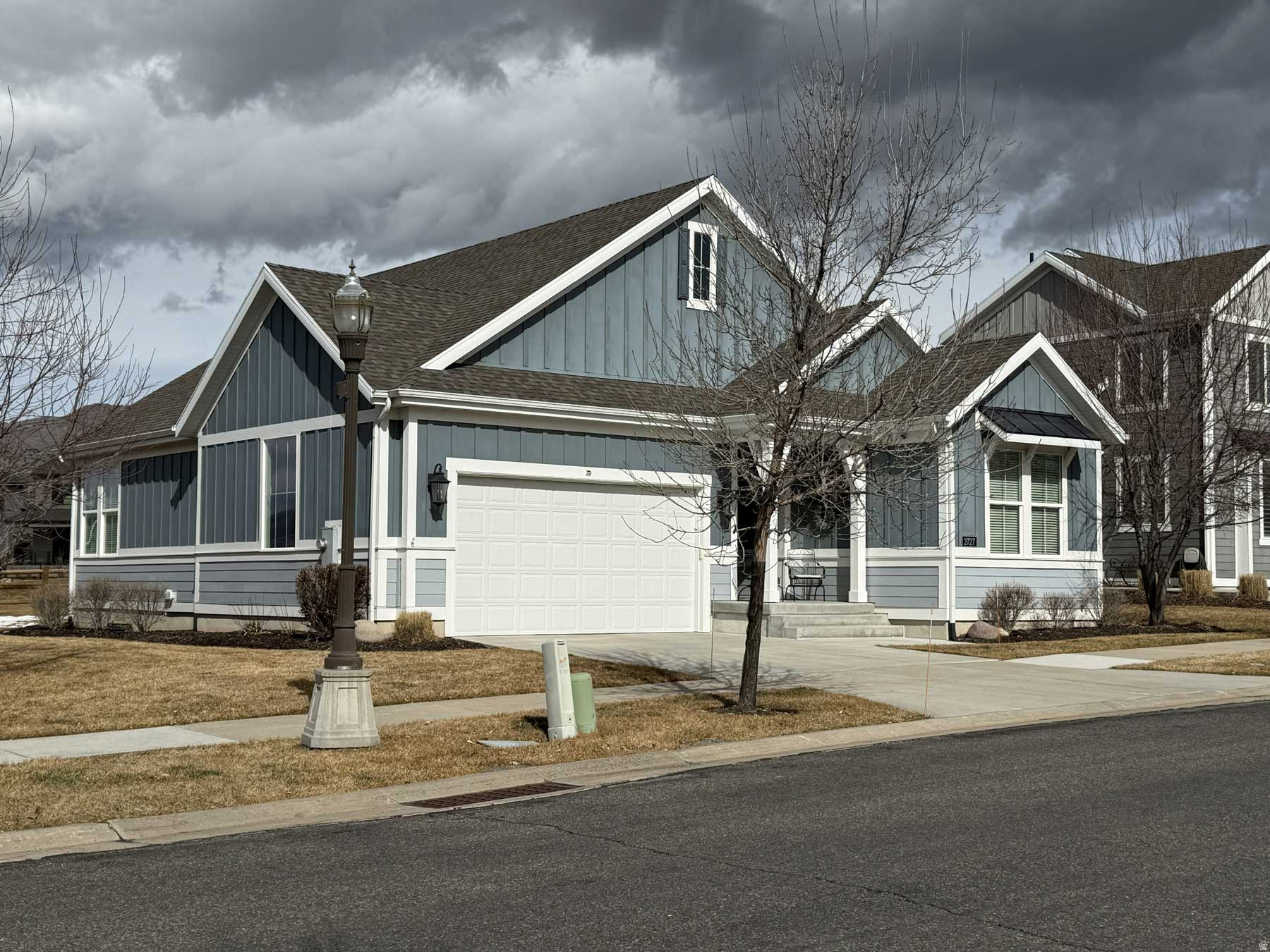 LAKE CRE - Residential