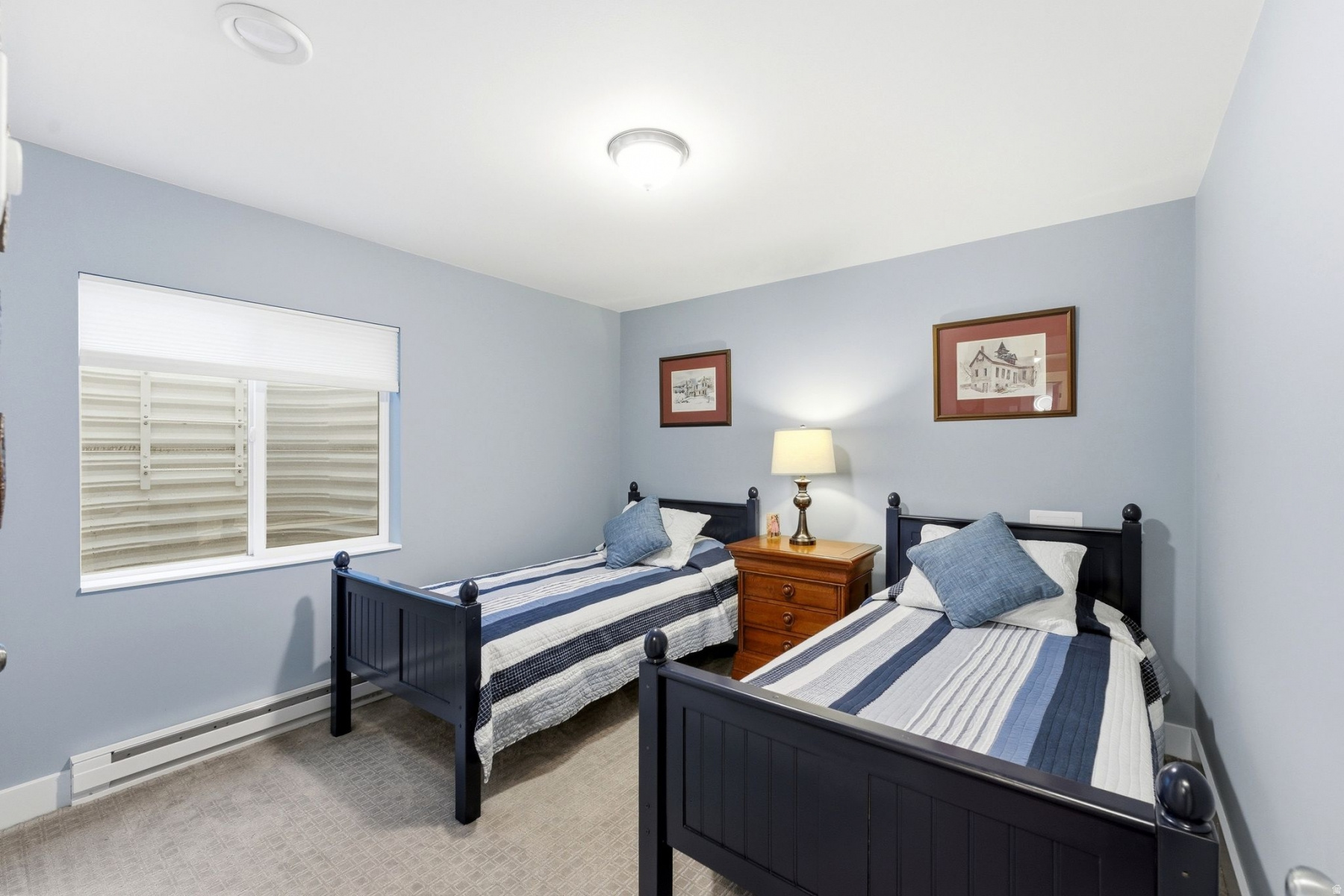 LAKE CRE - Residential