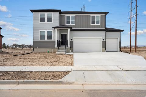Tiny photo for 3376 W 3550 S #206, West Haven, UT 84401 (MLS # 2132960)