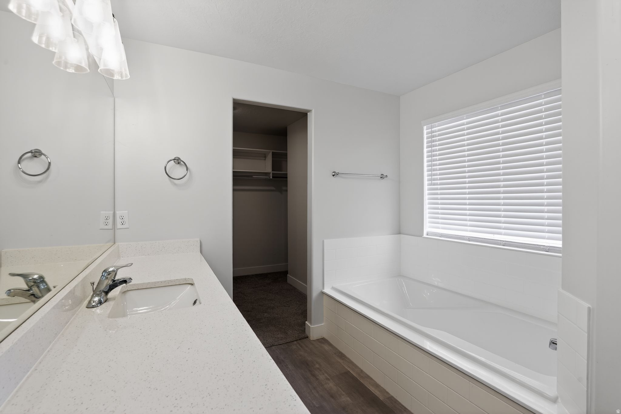 QUALILHILL AT MT SARATOGA - Residential