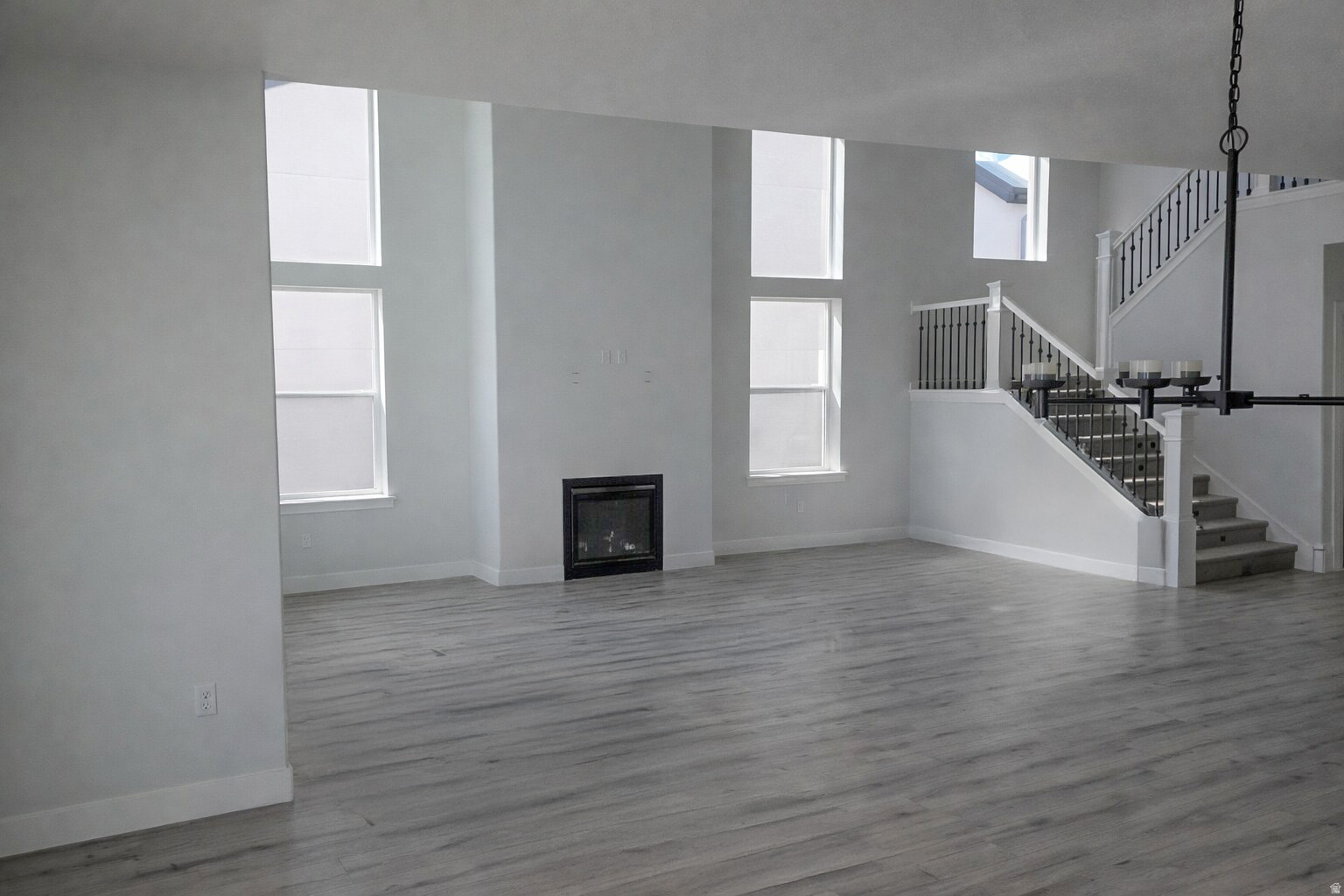 QUALILHILL AT MT SARATOGA - Residential