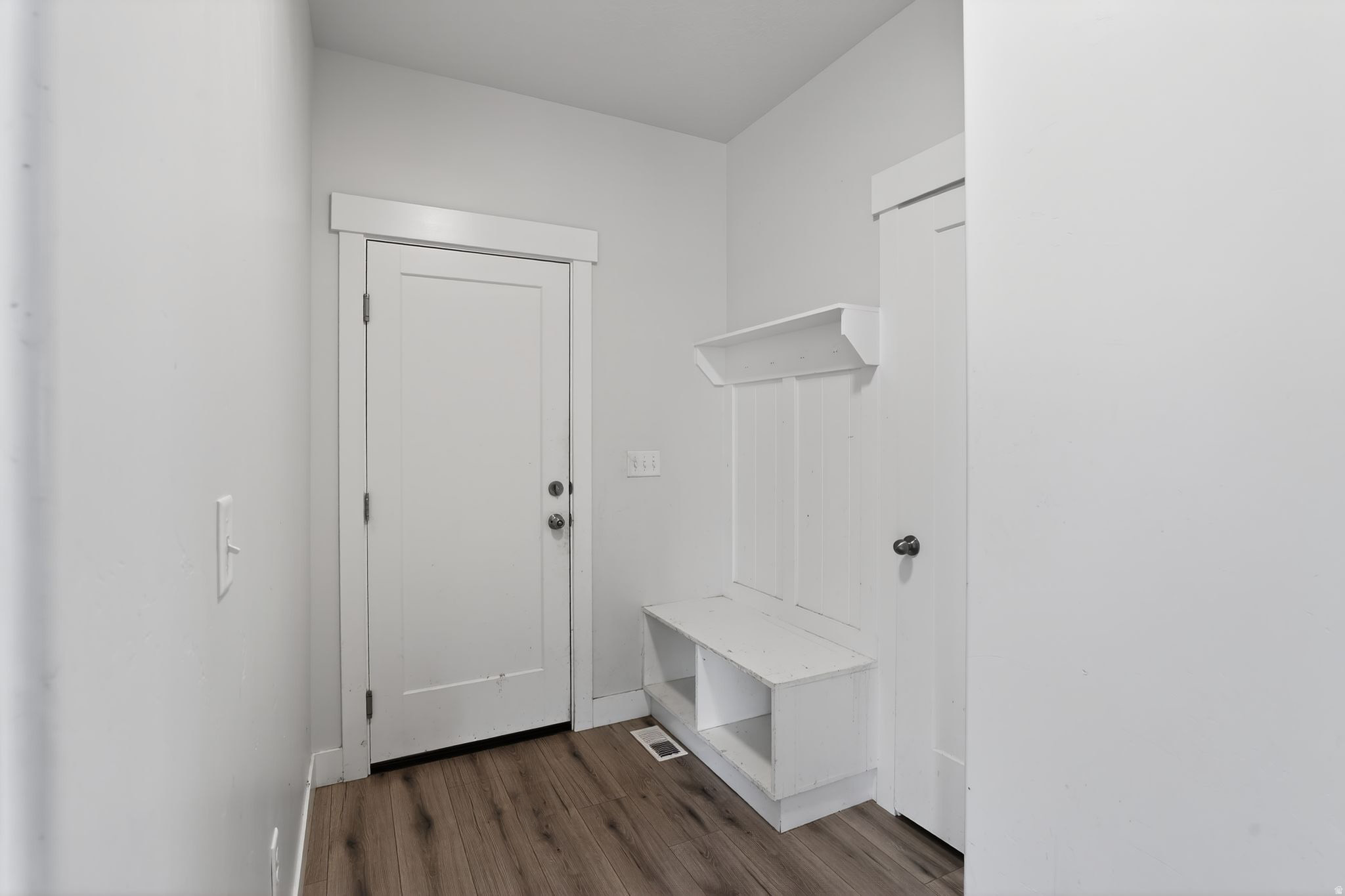 QUALILHILL AT MT SARATOGA - Residential