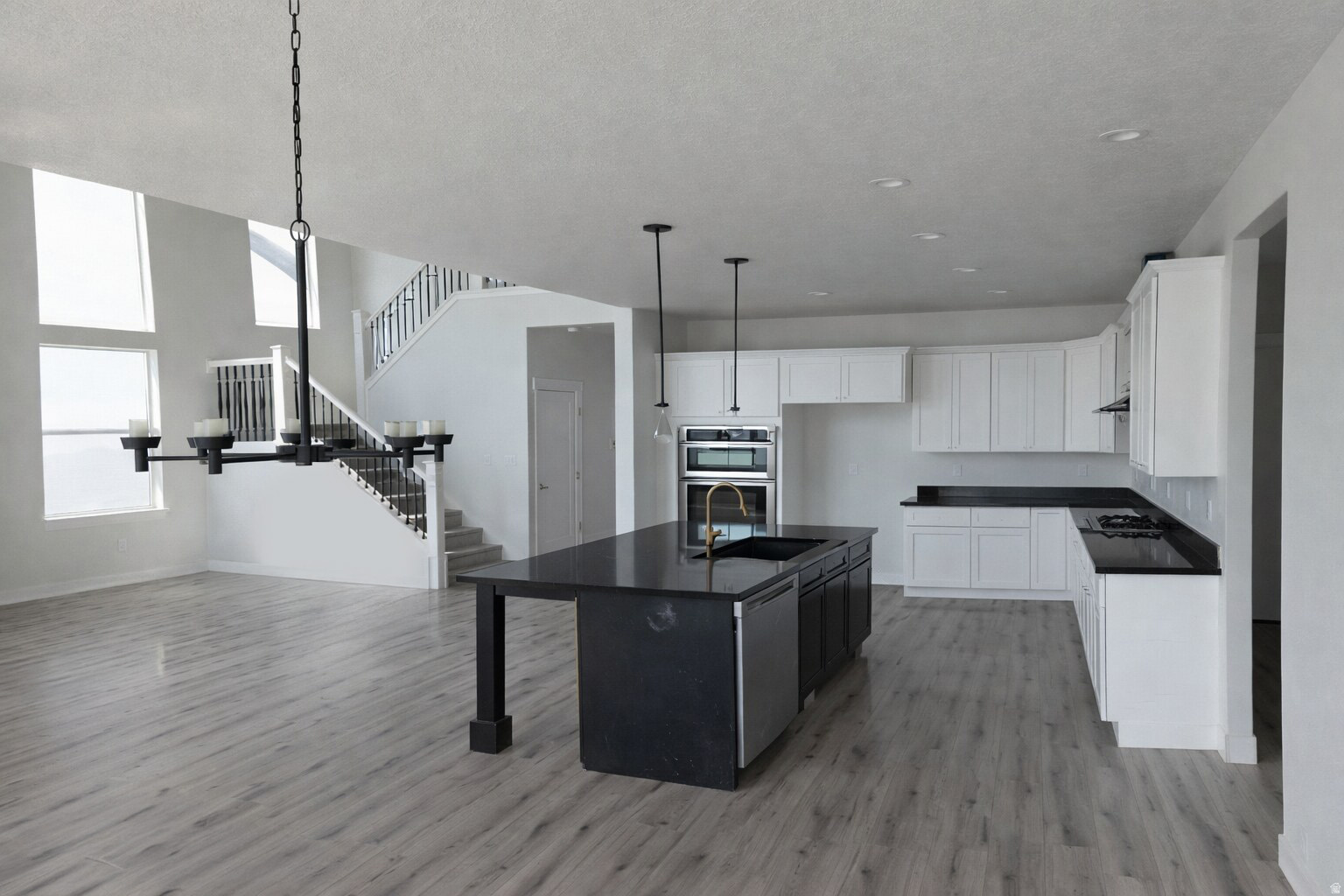 QUALILHILL AT MT SARATOGA - Residential