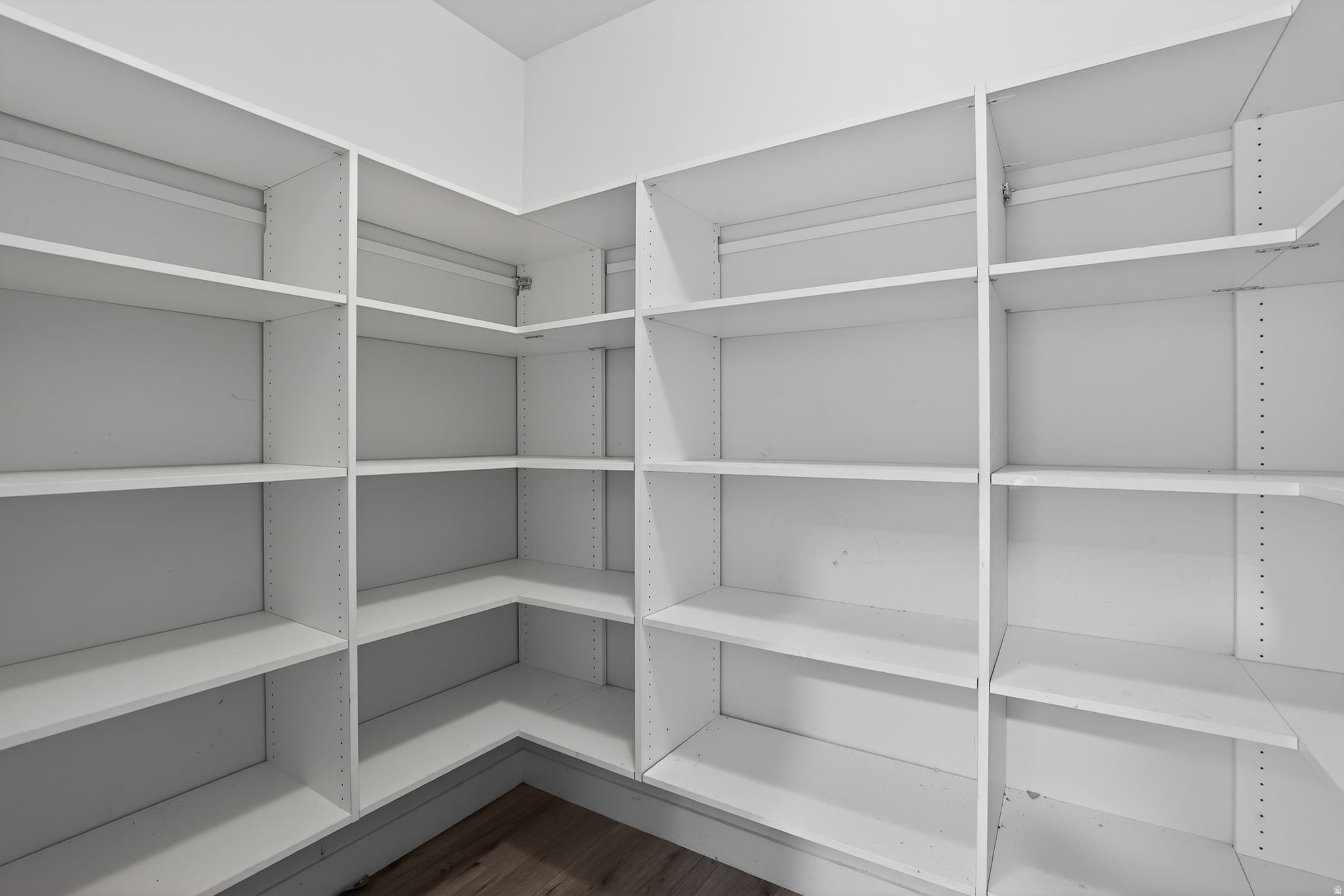 QUALILHILL AT MT SARATOGA - Residential