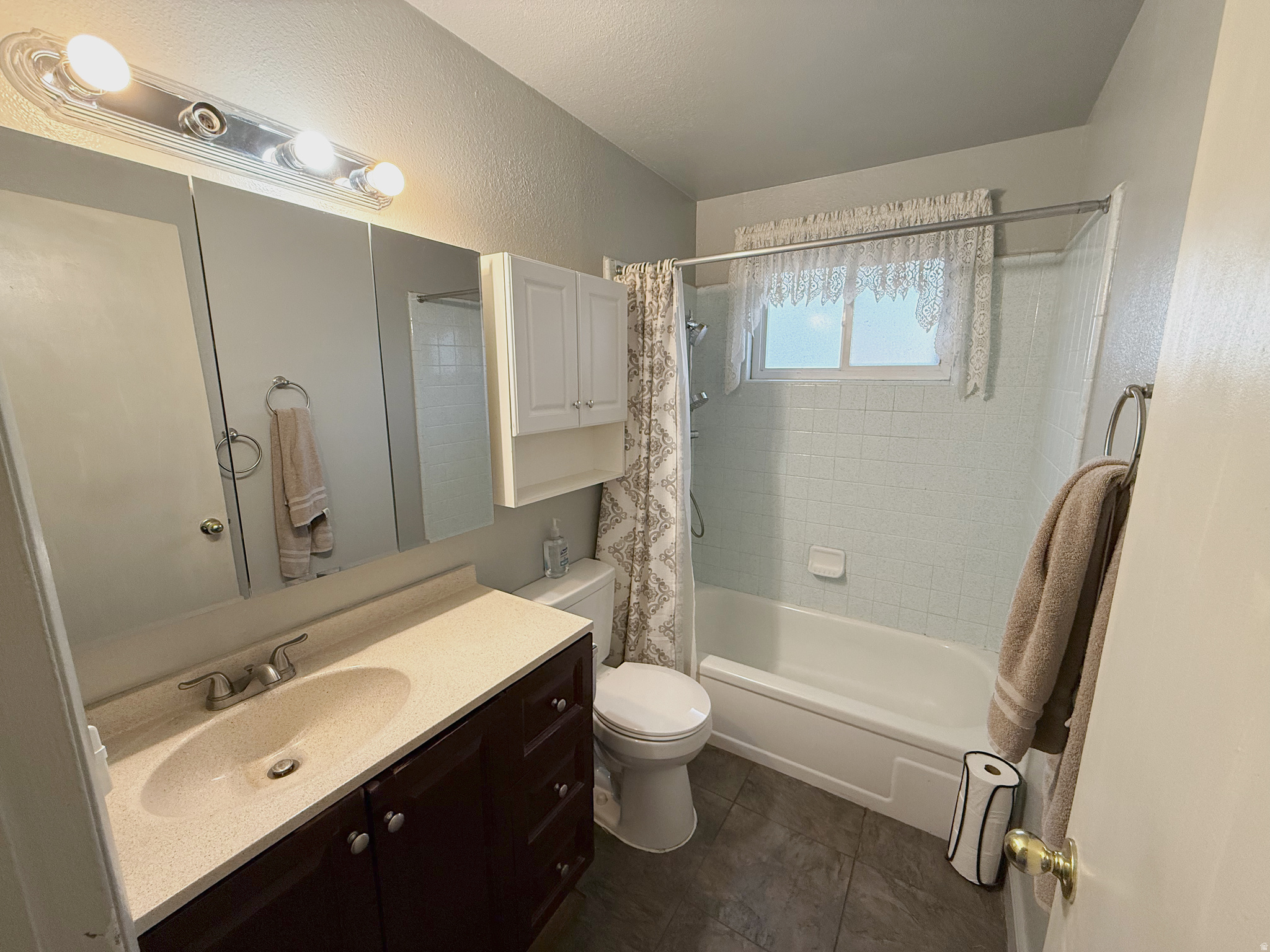 SUNDOWN #5 SUB - Residential