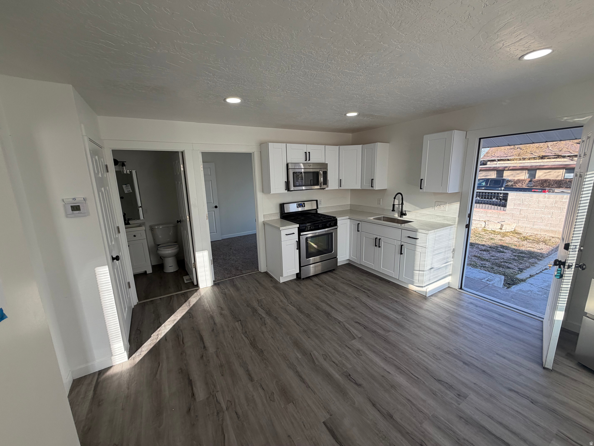 HOFFMAN HEIGHTS - Residential