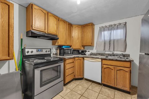 Tiny photo for 366 N 175 E, North Salt Lake, UT 84054 (MLS # 2127759)