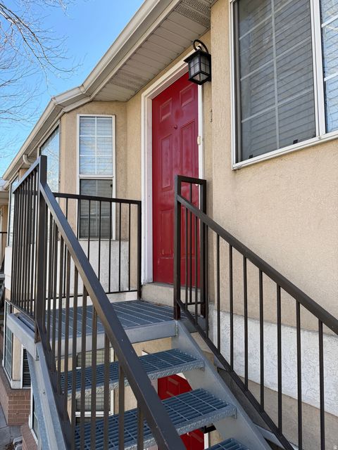 Tiny photo for 423 W 500 N #10, Provo, UT 84601 (MLS # 2138048)