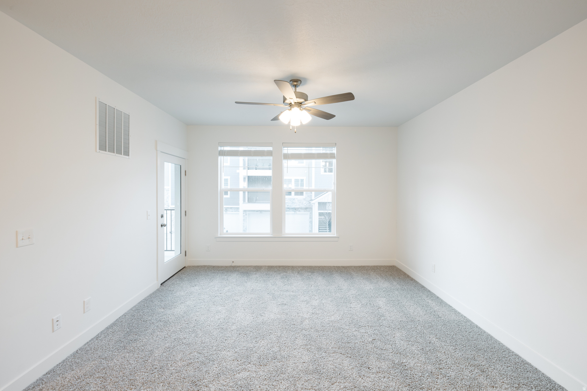 MOUNTAIN RIDGE - Residential