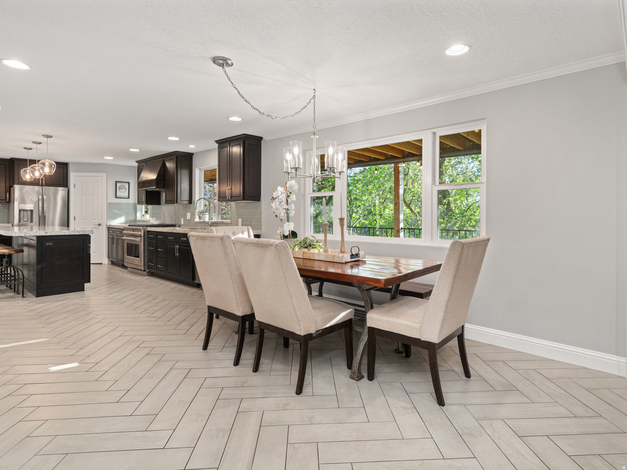 EASTWOOD - Residential