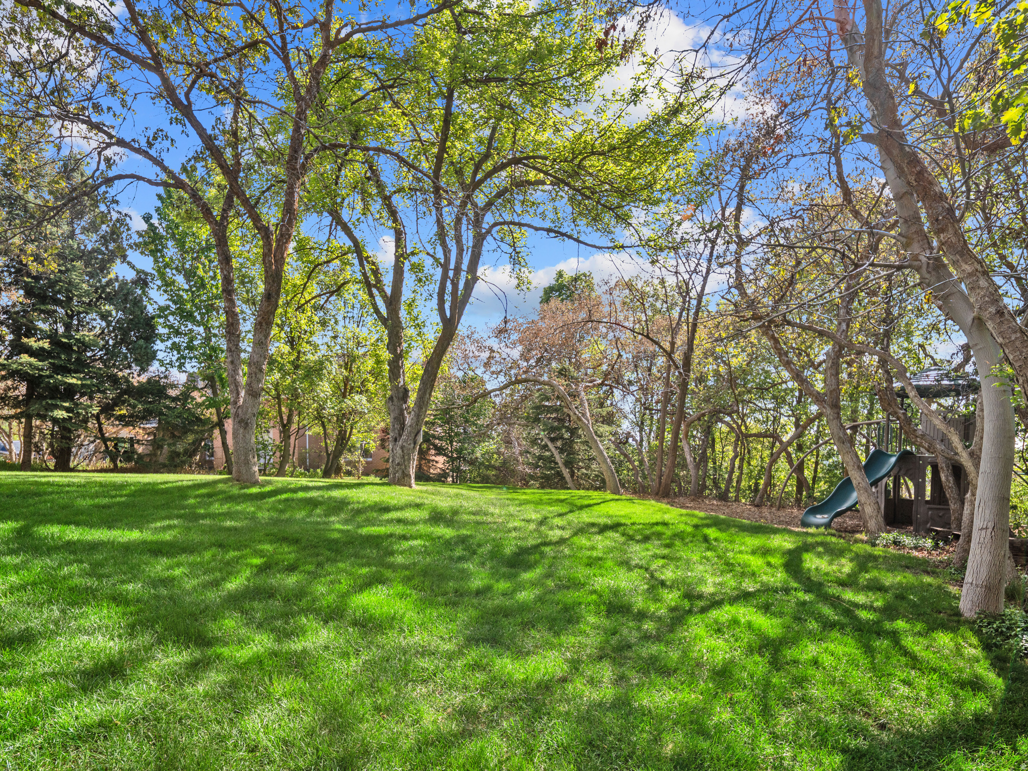 EASTWOOD - Residential