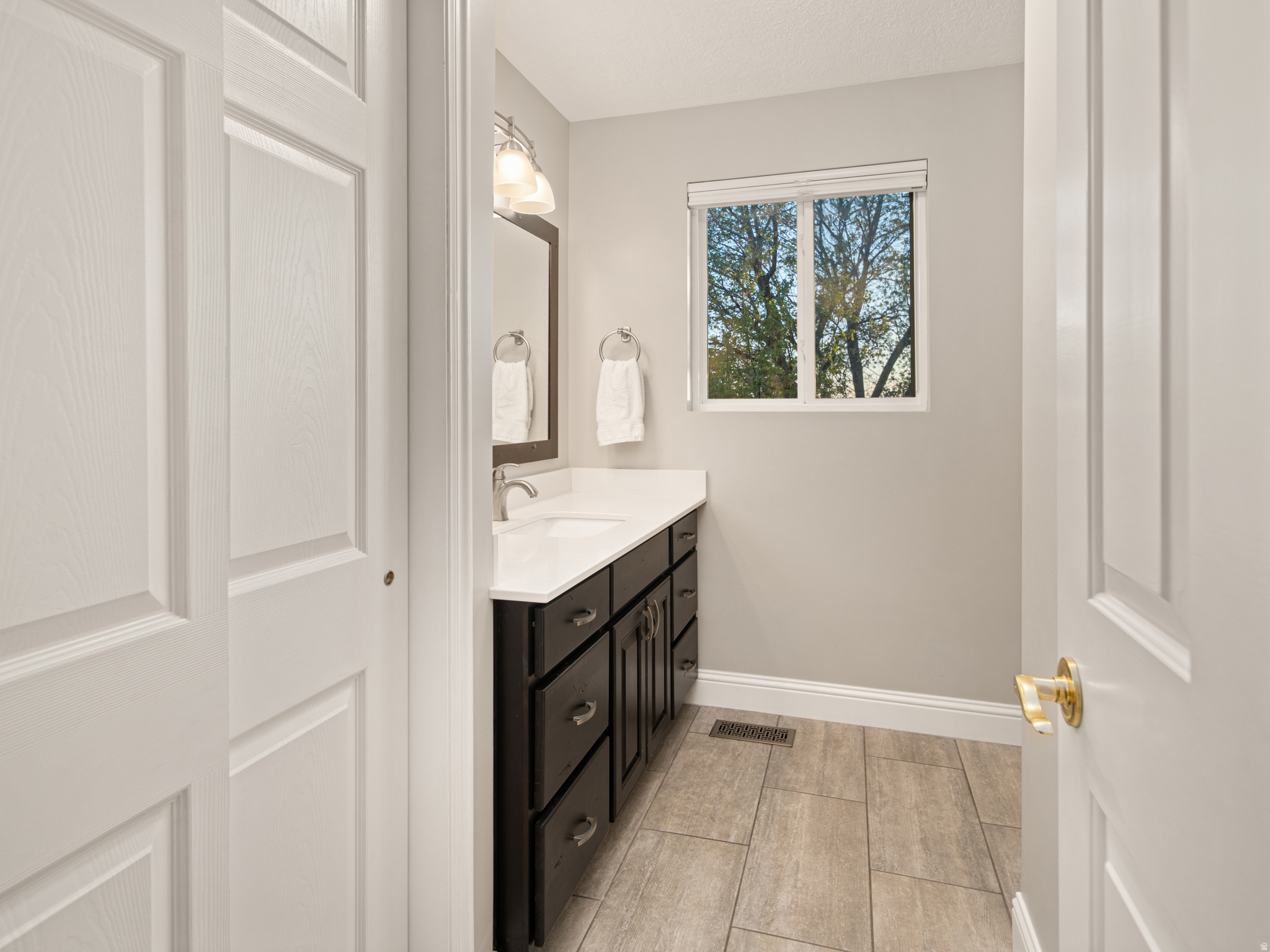 EASTWOOD - Residential