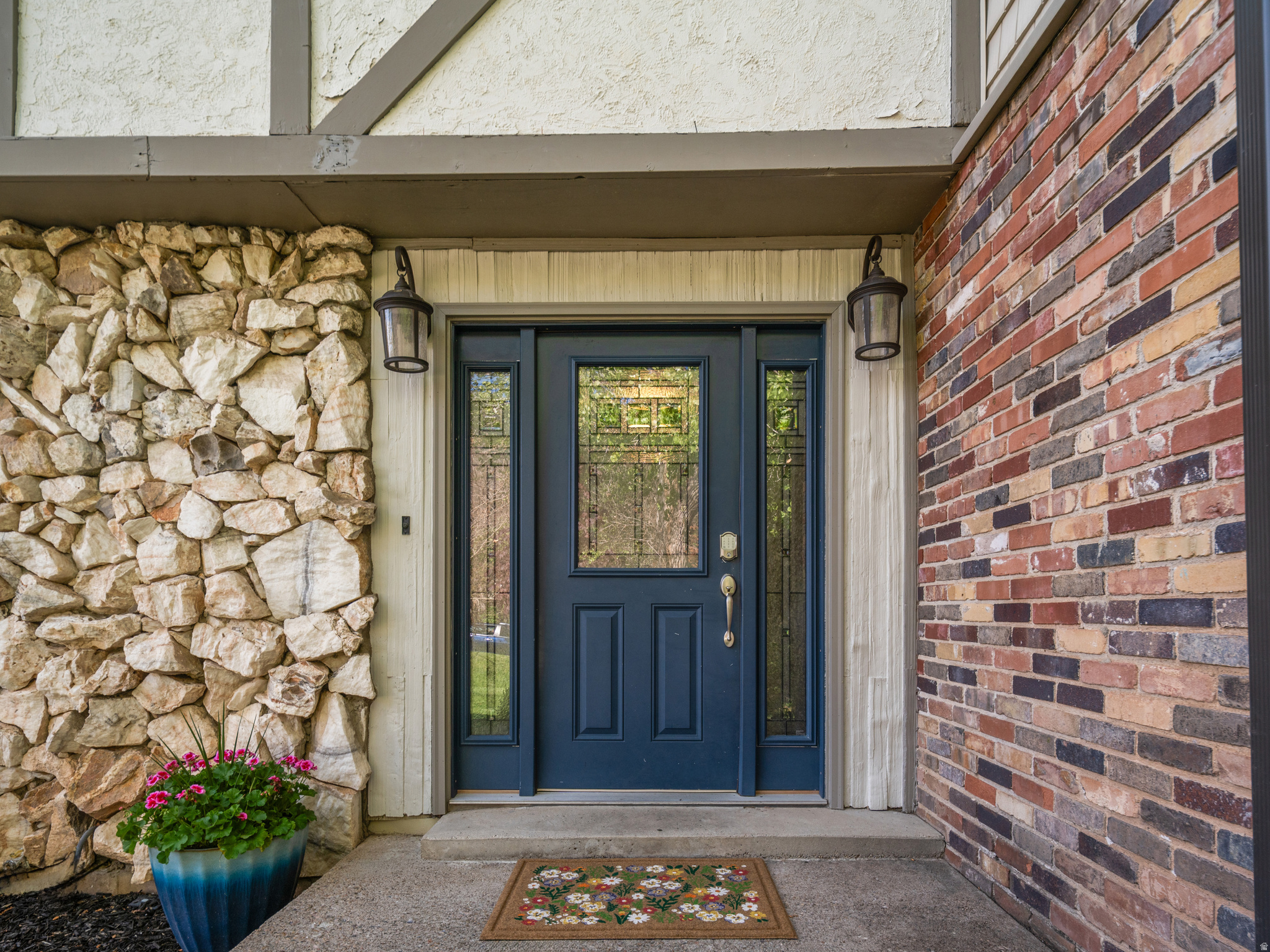 EASTWOOD - Residential
