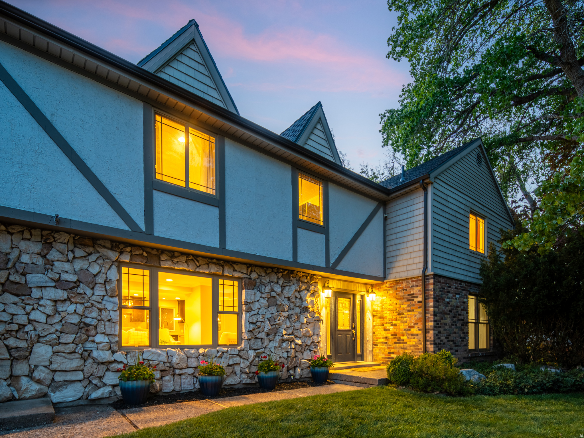 EASTWOOD - Residential