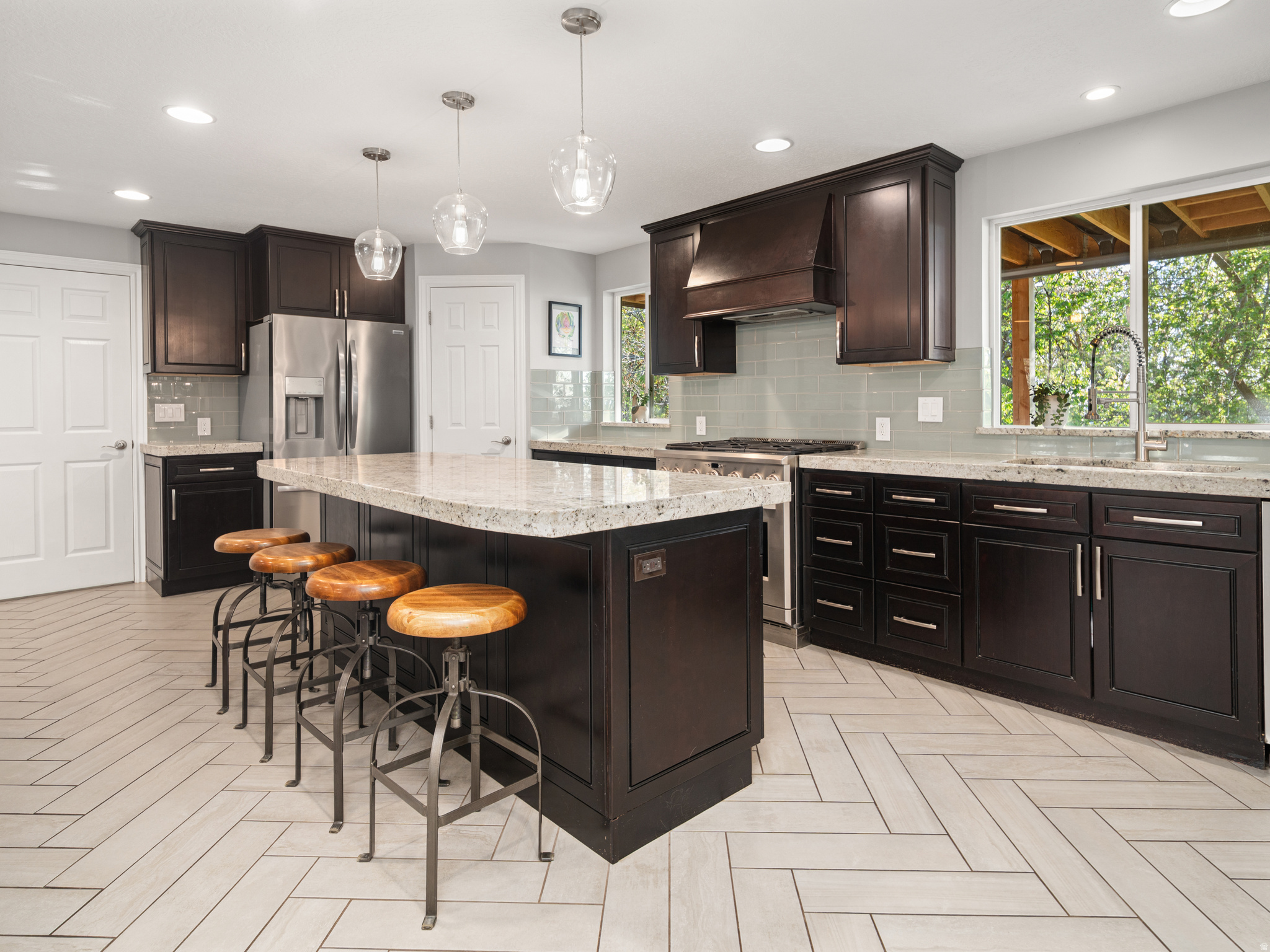 EASTWOOD - Residential