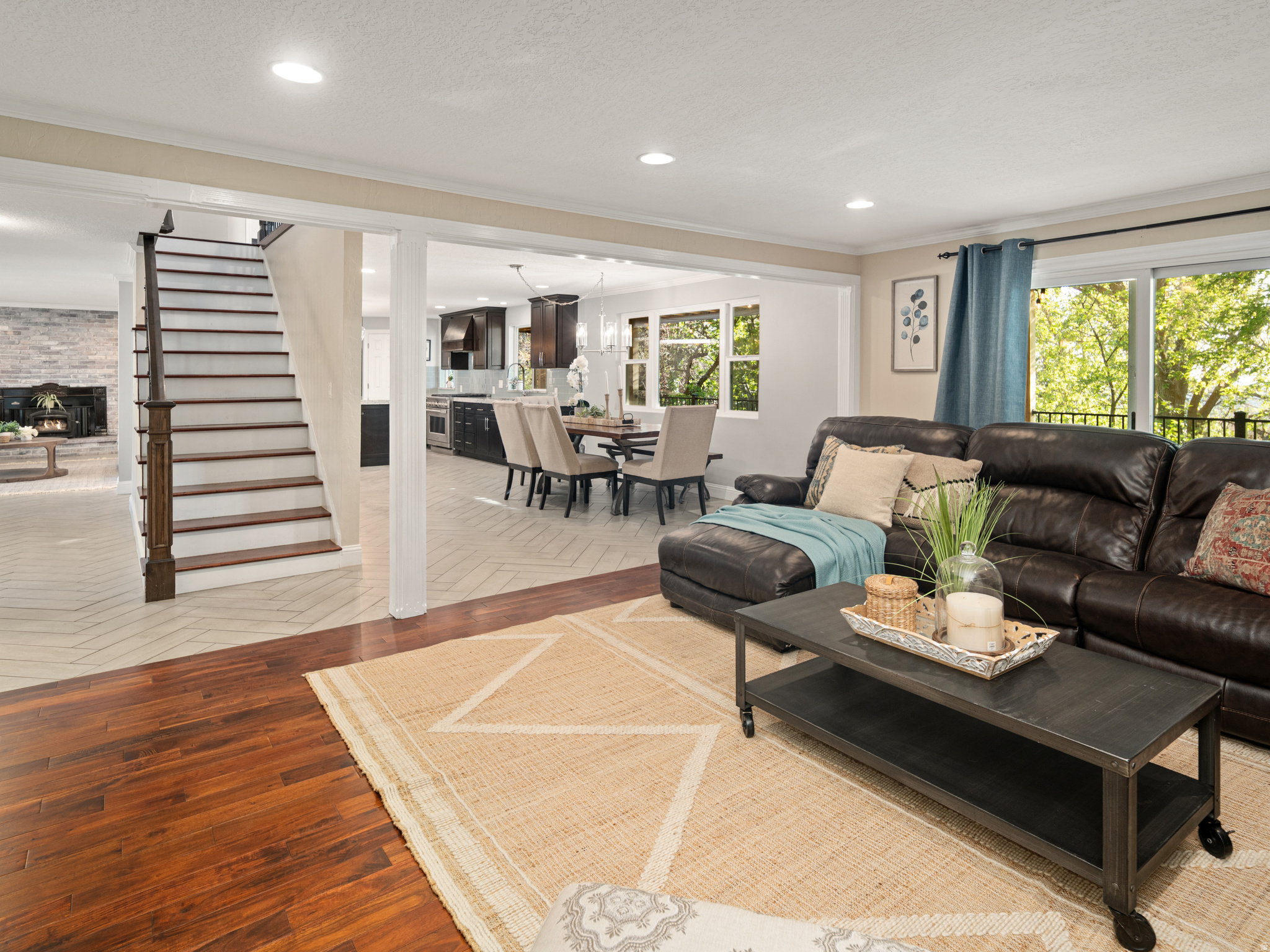 EASTWOOD - Residential