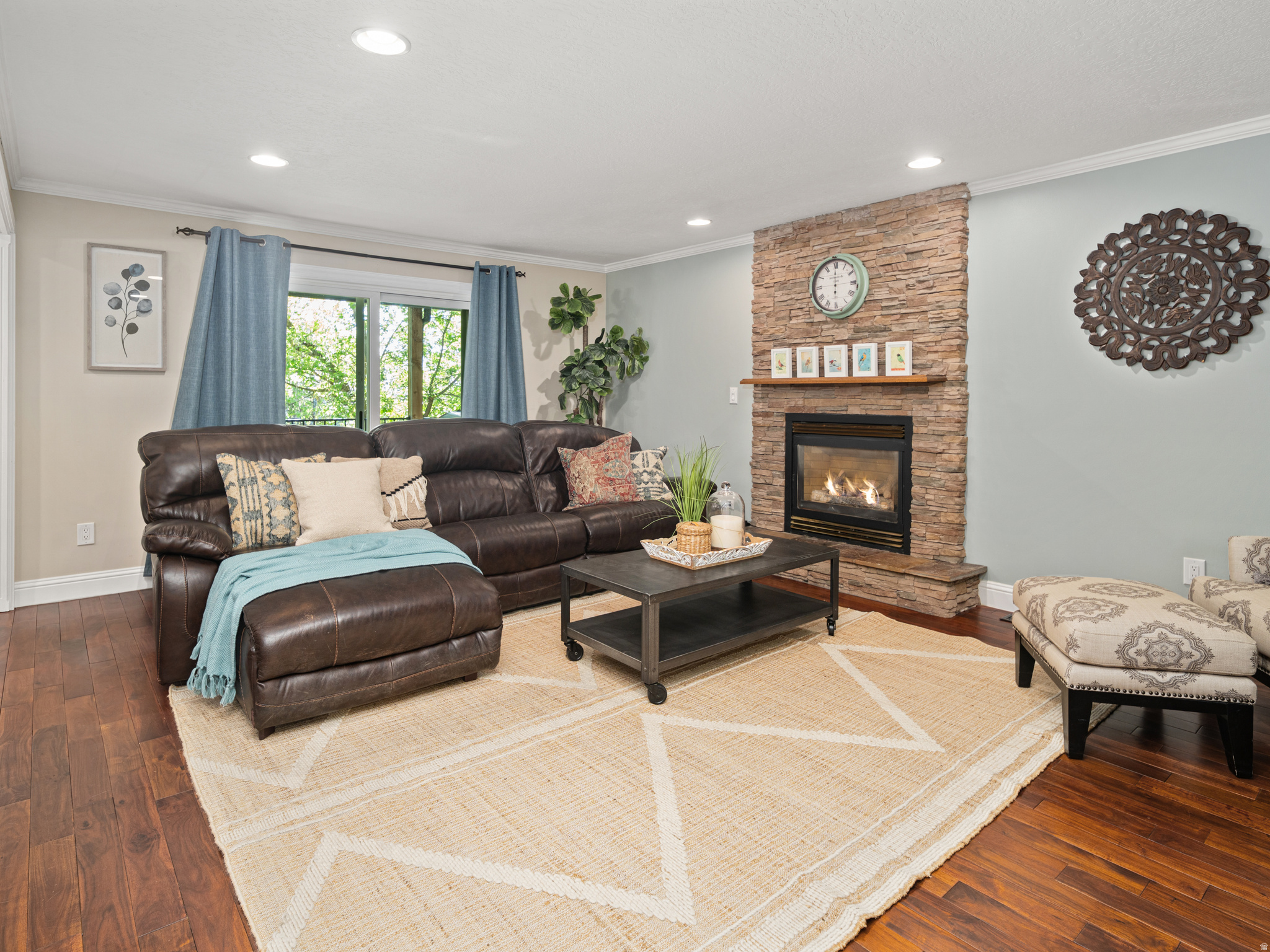 EASTWOOD - Residential