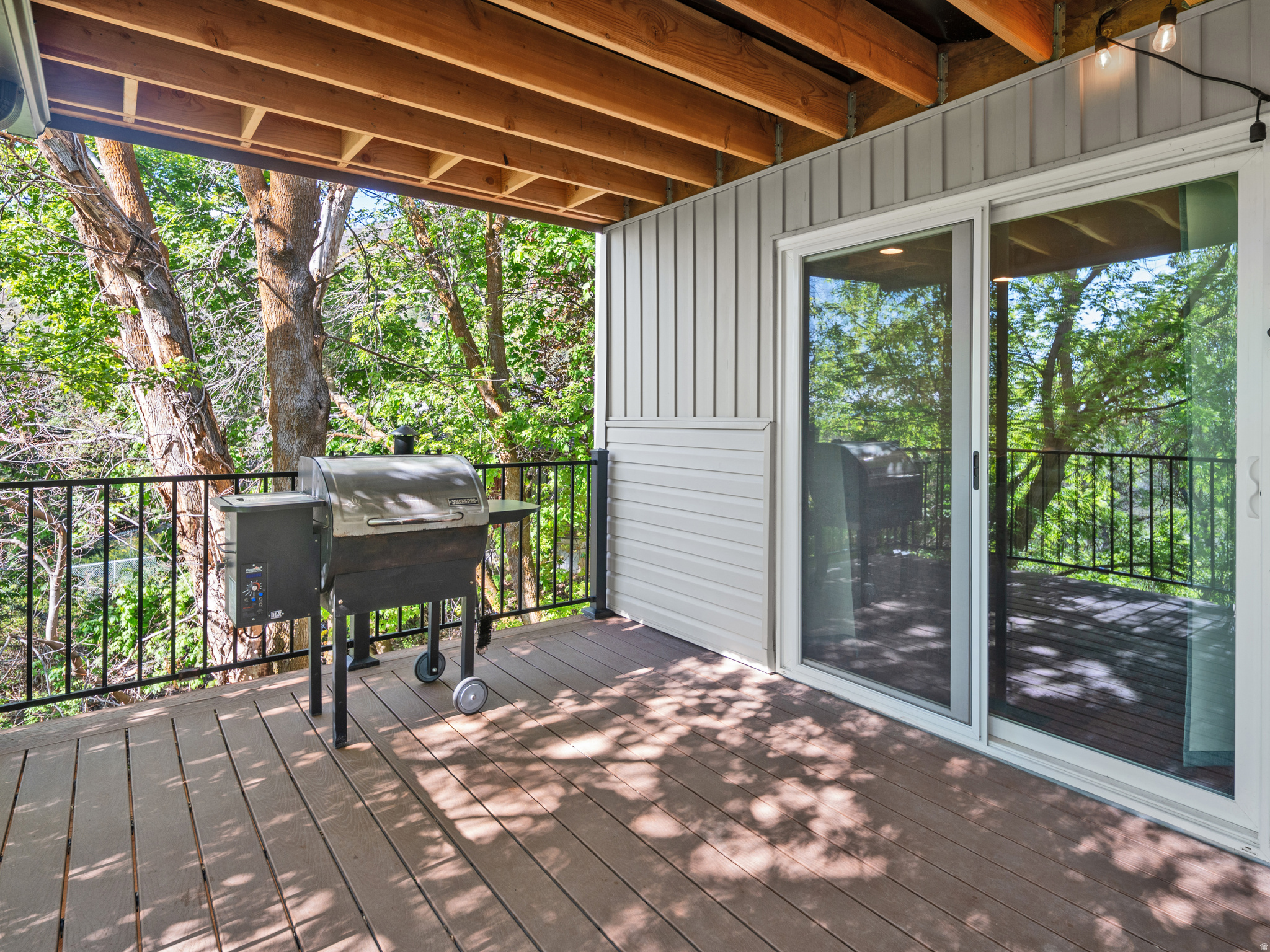 EASTWOOD - Residential
