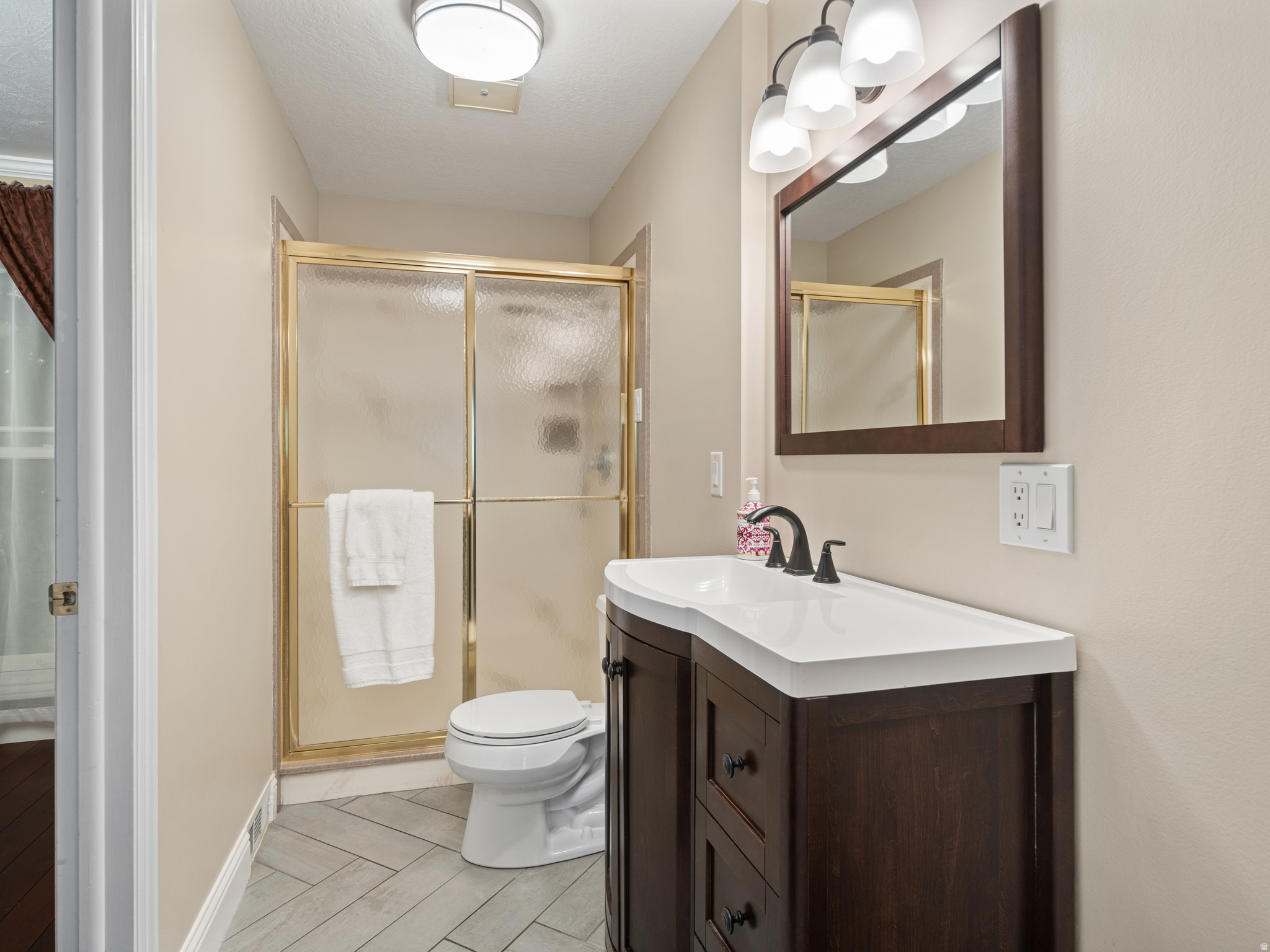 EASTWOOD - Residential
