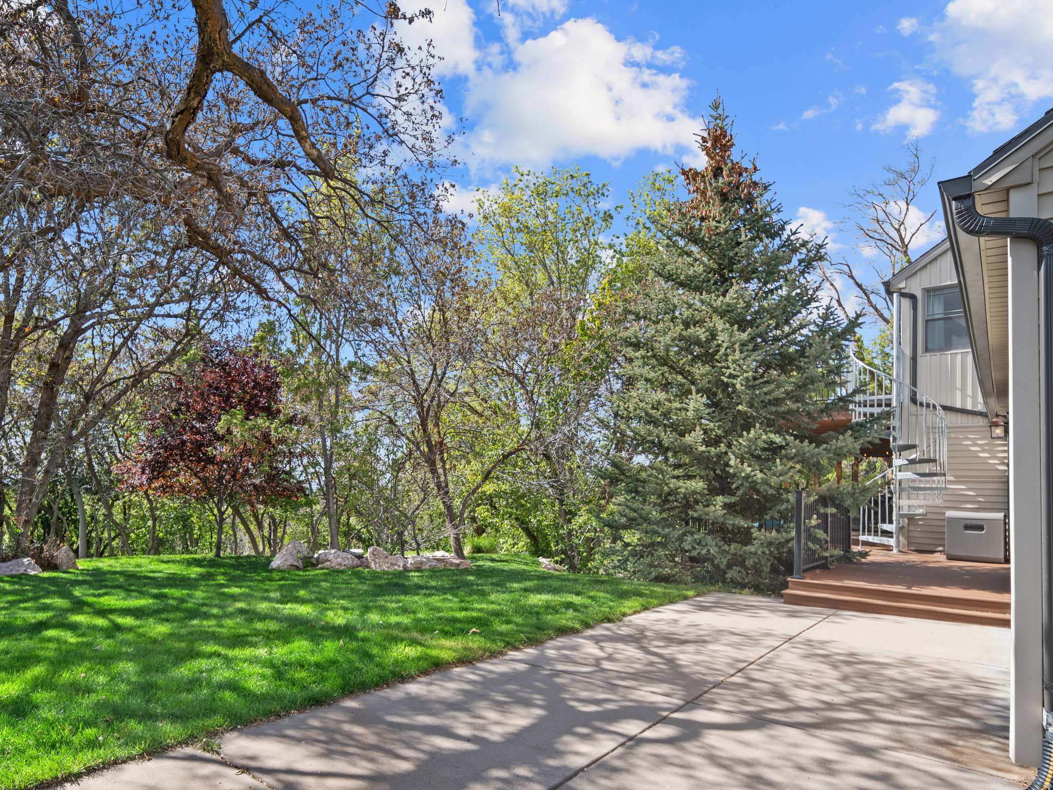 EASTWOOD - Residential