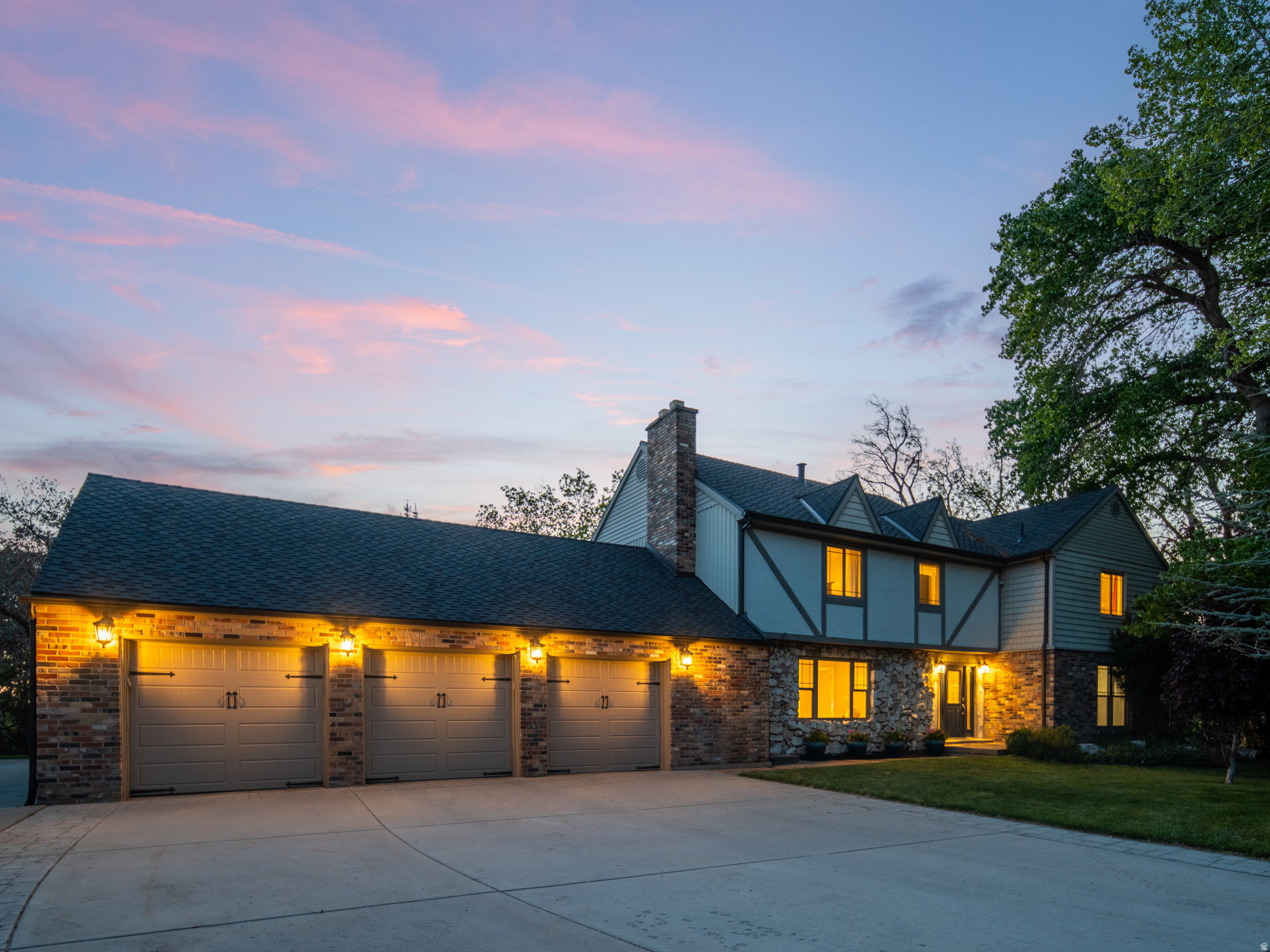 EASTWOOD - Residential