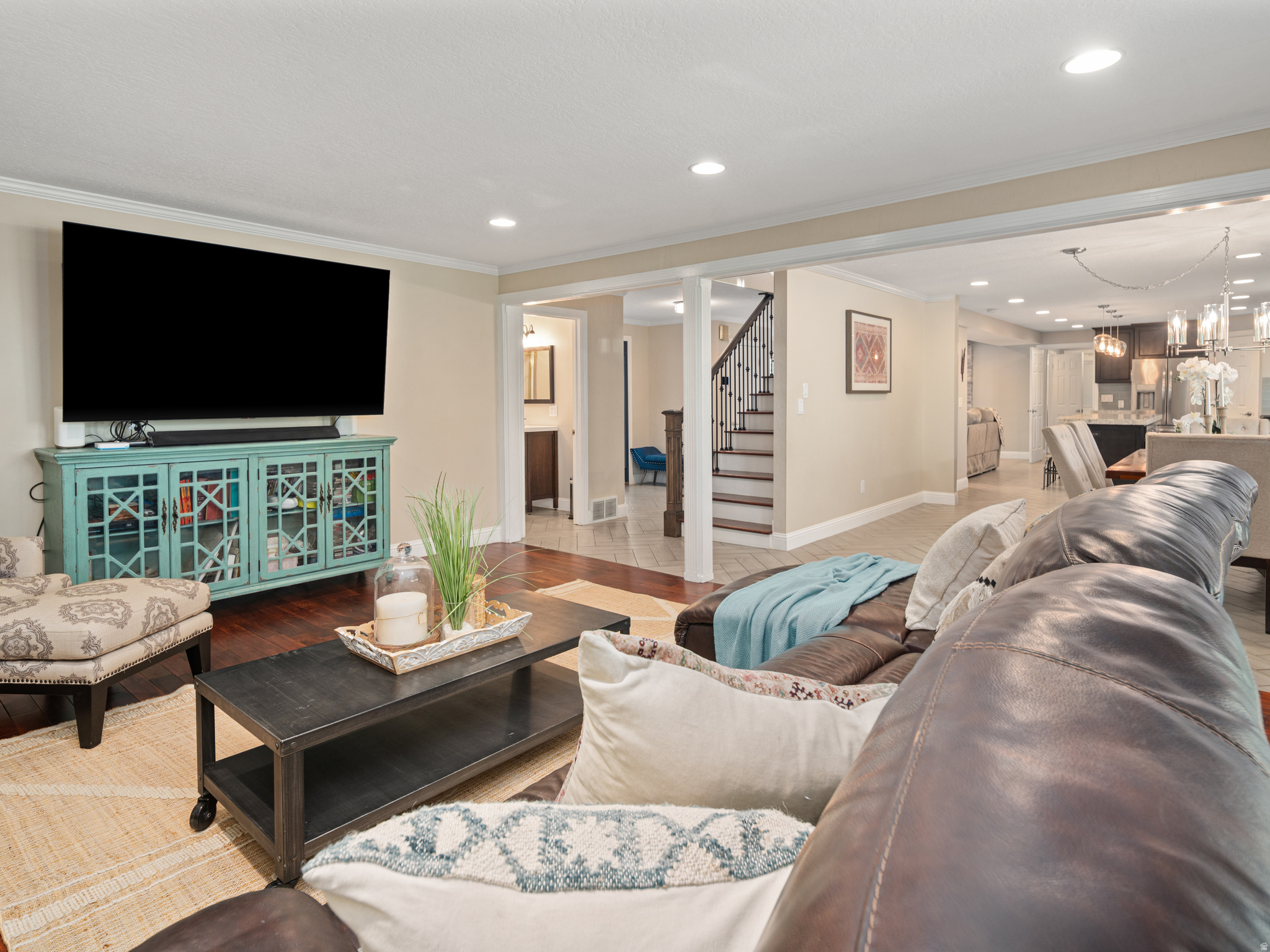 EASTWOOD - Residential