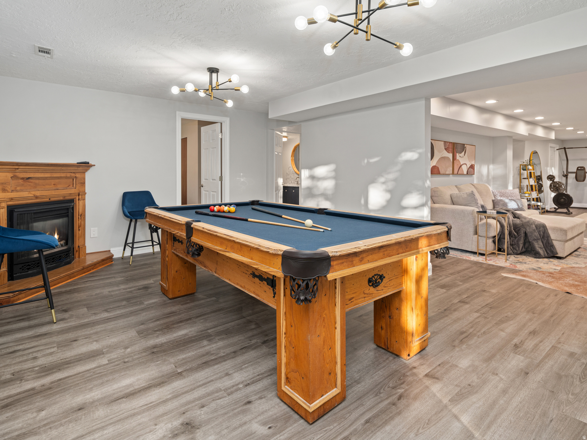 EASTWOOD - Residential
