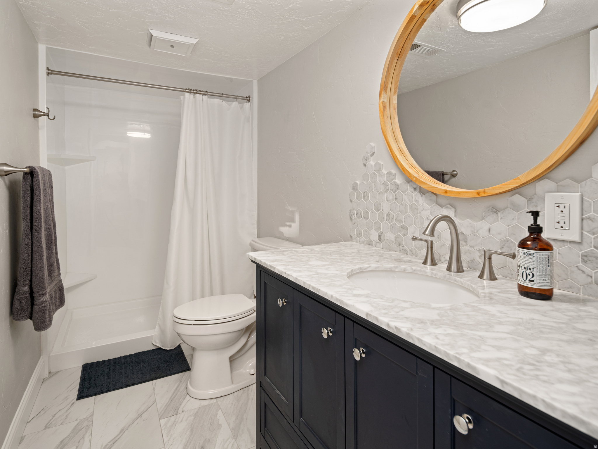 EASTWOOD - Residential