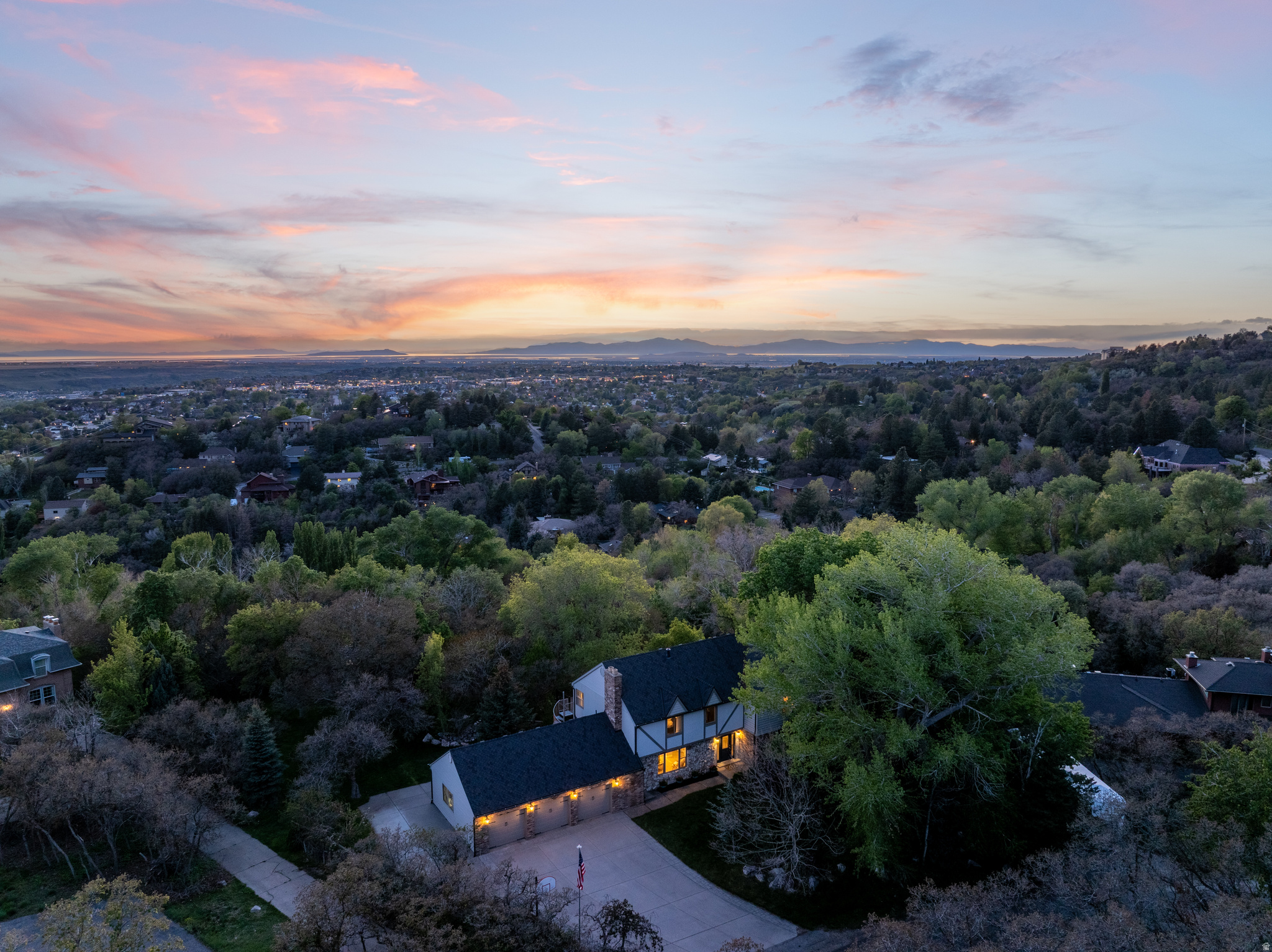 EASTWOOD - Residential