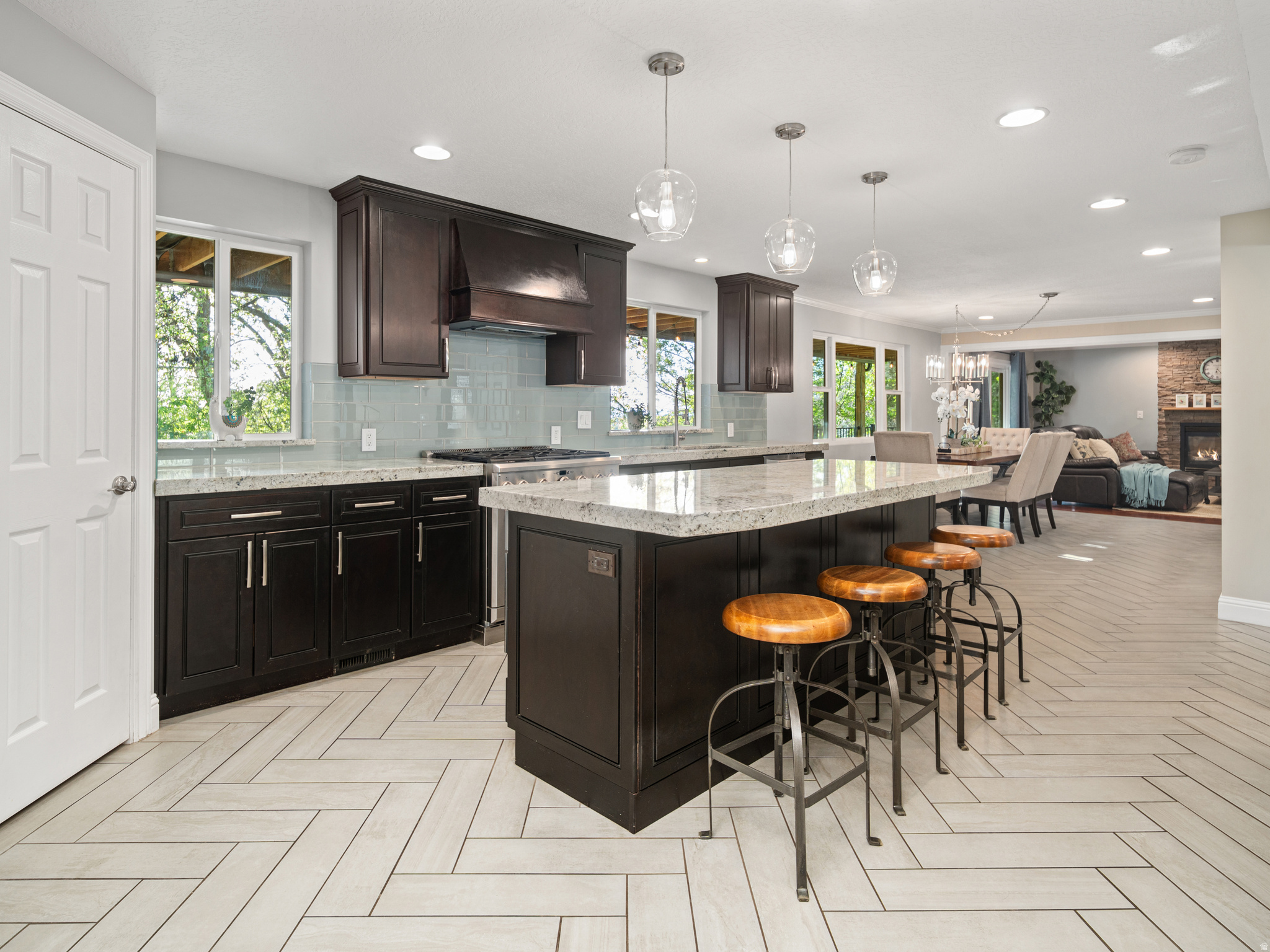 EASTWOOD - Residential