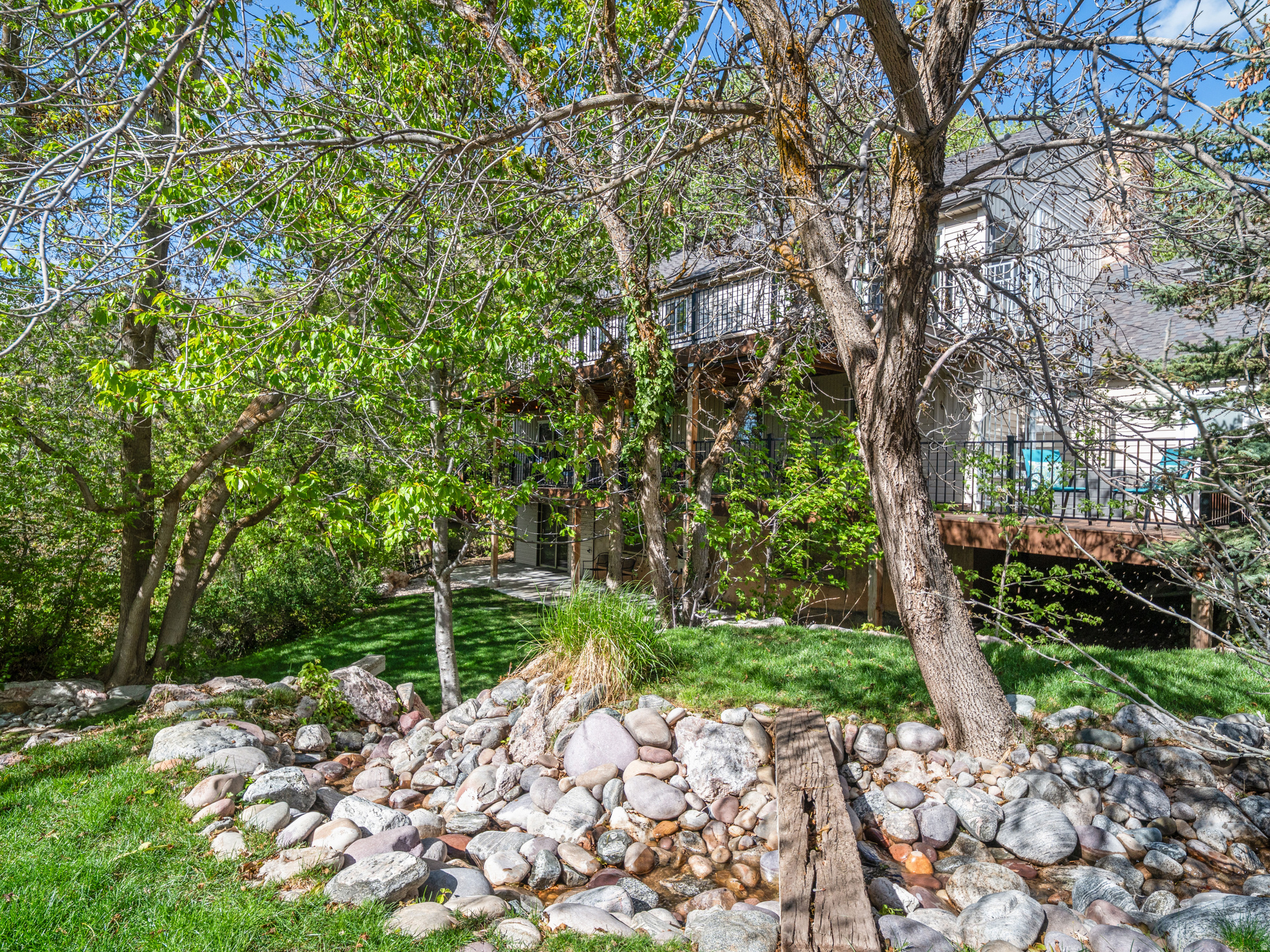 EASTWOOD - Residential