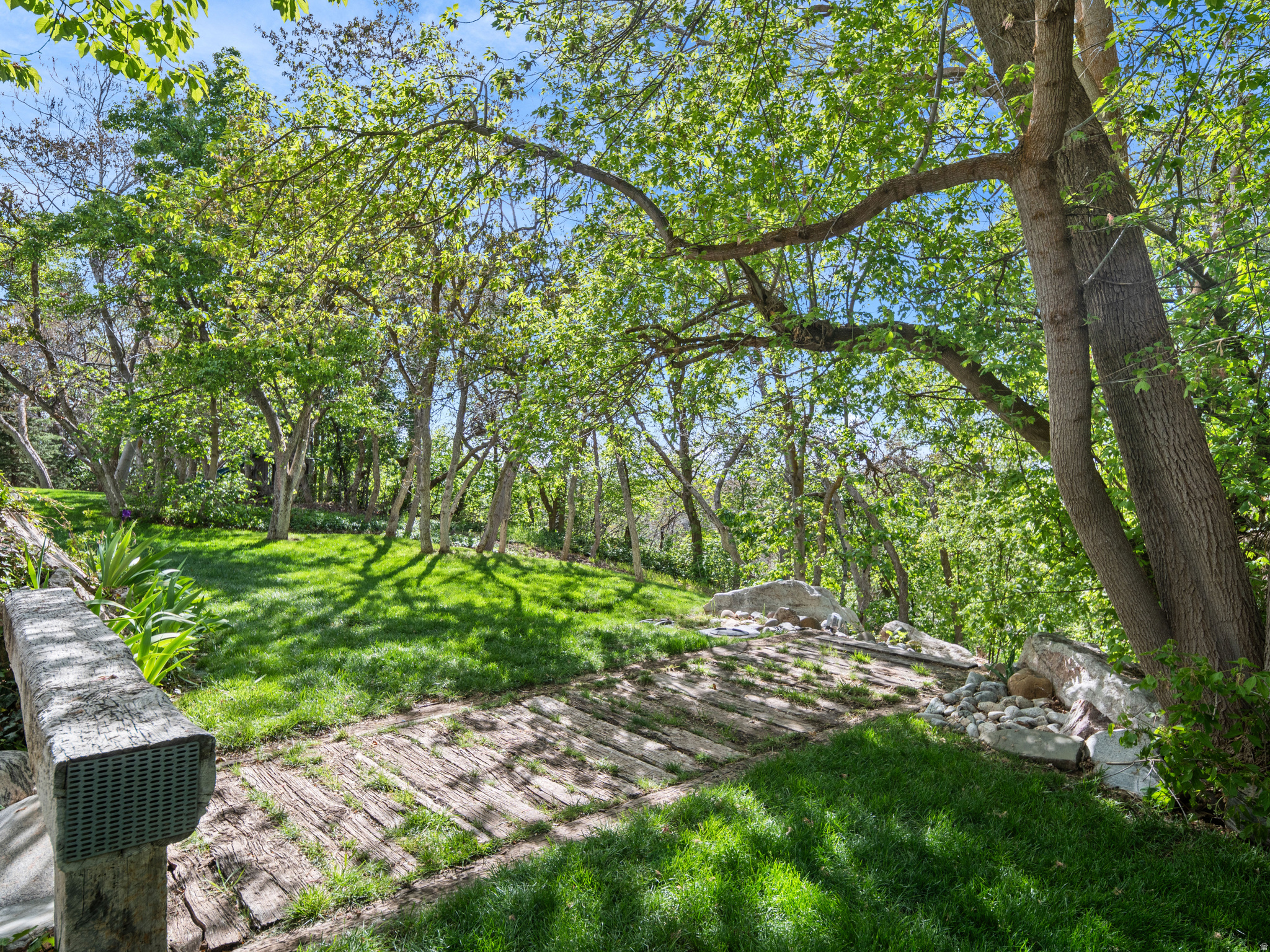 EASTWOOD - Residential