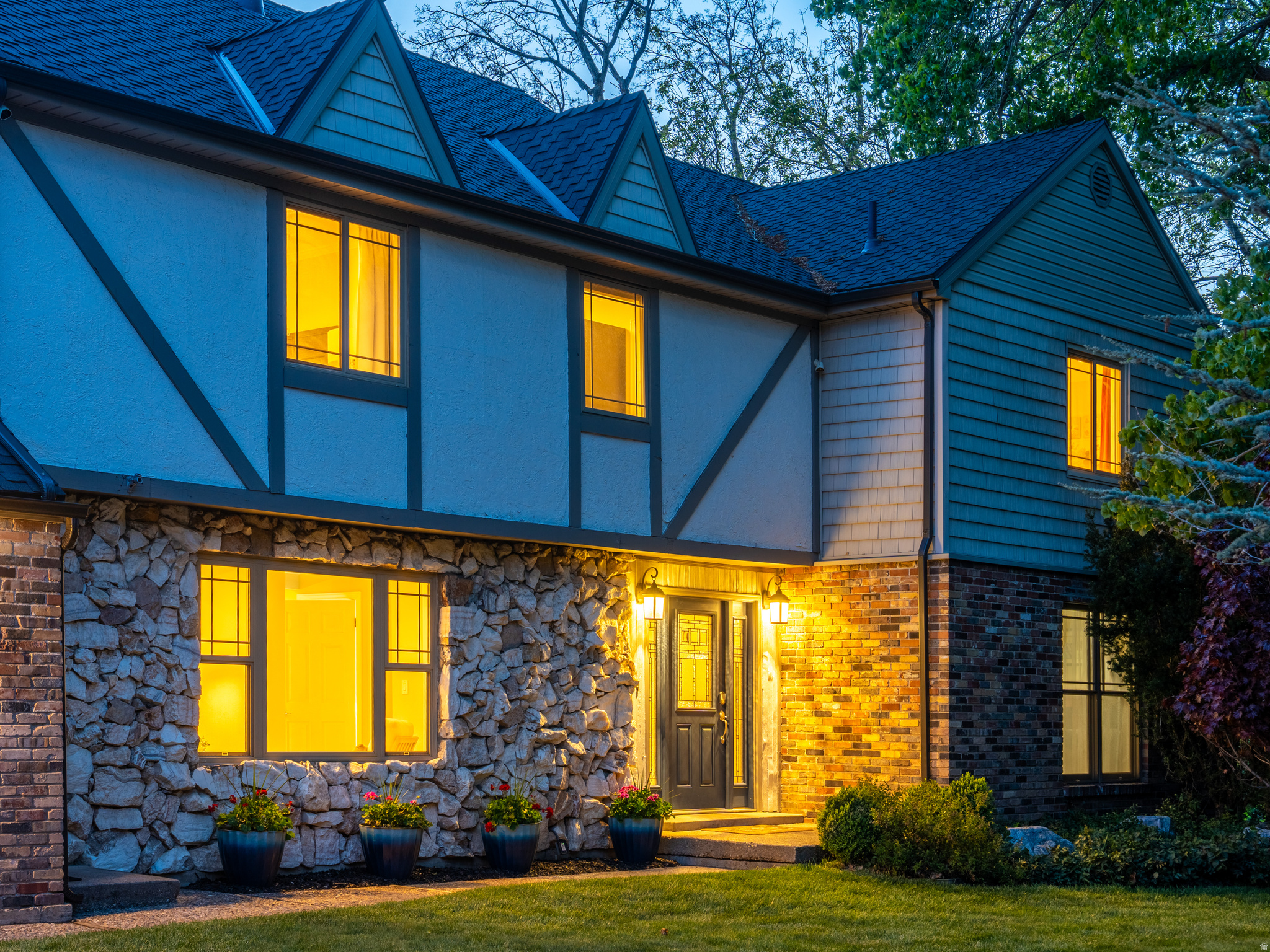 EASTWOOD - Residential