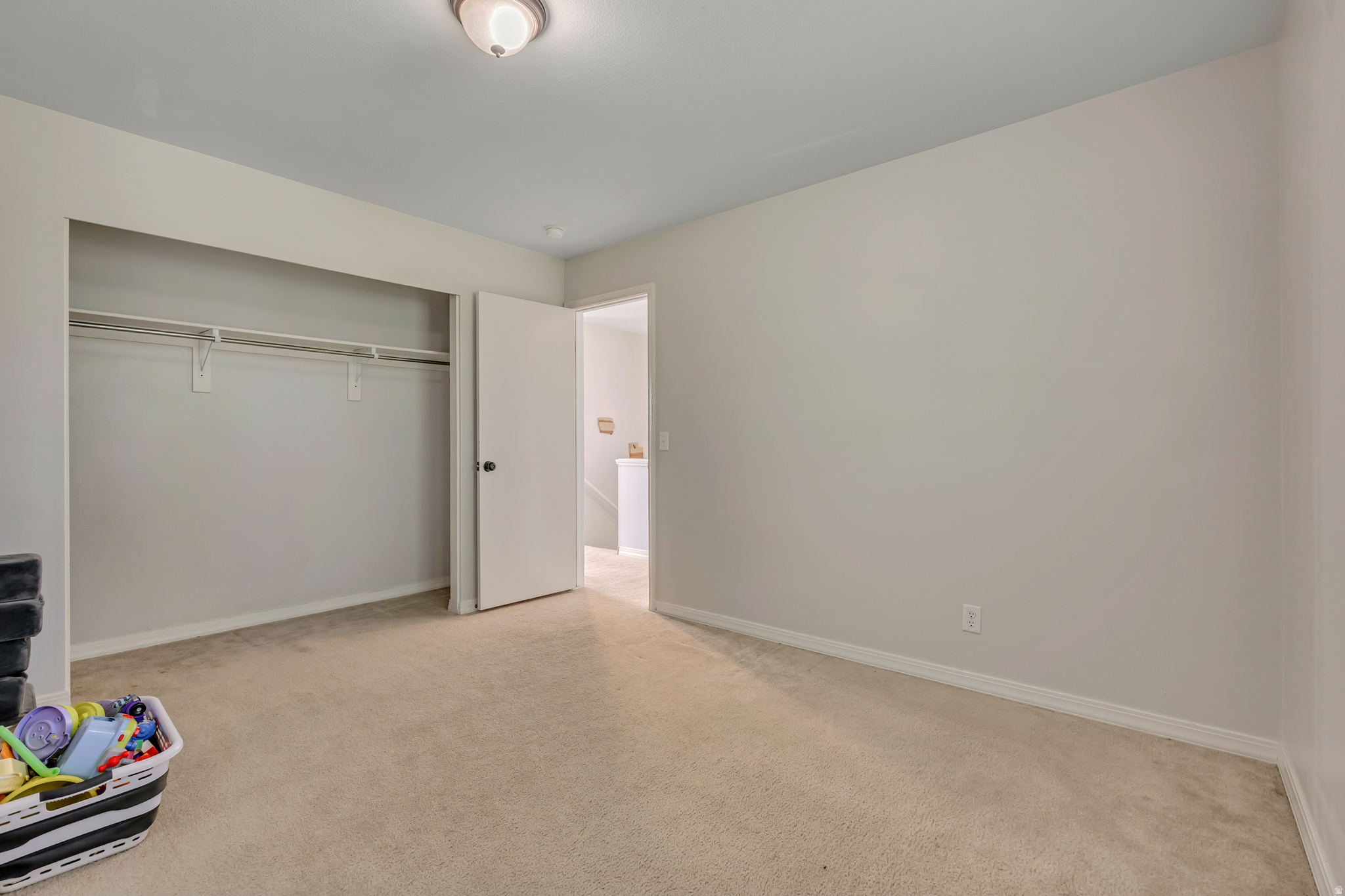 GATEWAY NEIGHBORHOOD - Residential Lease