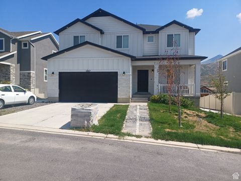Photo of 1867 S LONGVIEW RD, Santaquin, UT 84655 (MLS # 2112898)