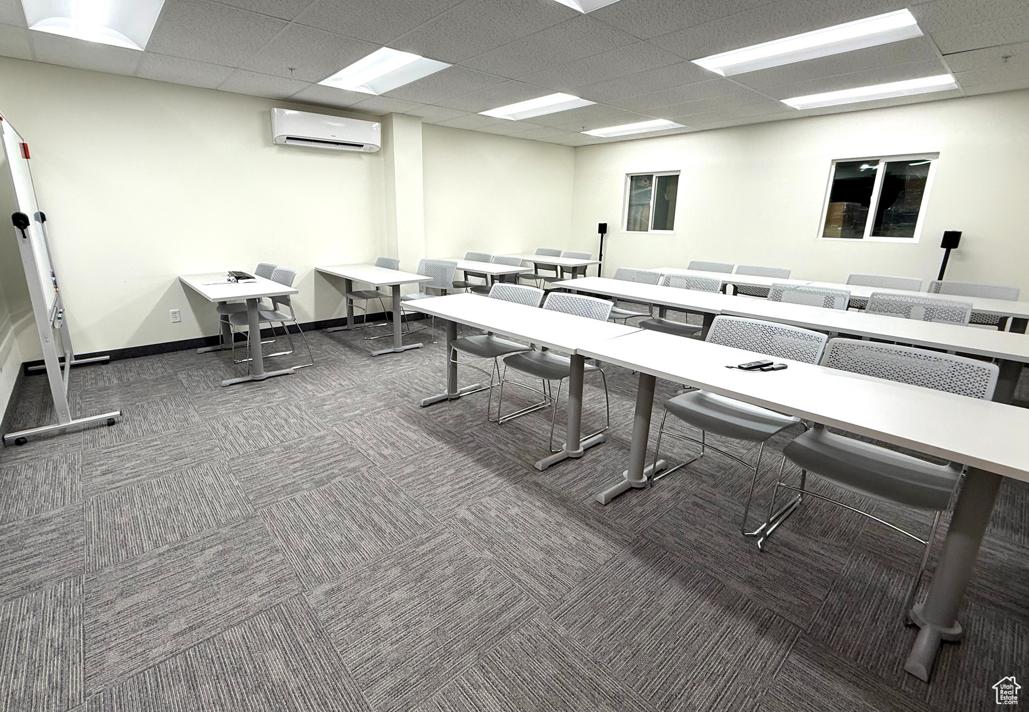 LANDINGS POINT CON - Commercial Sale