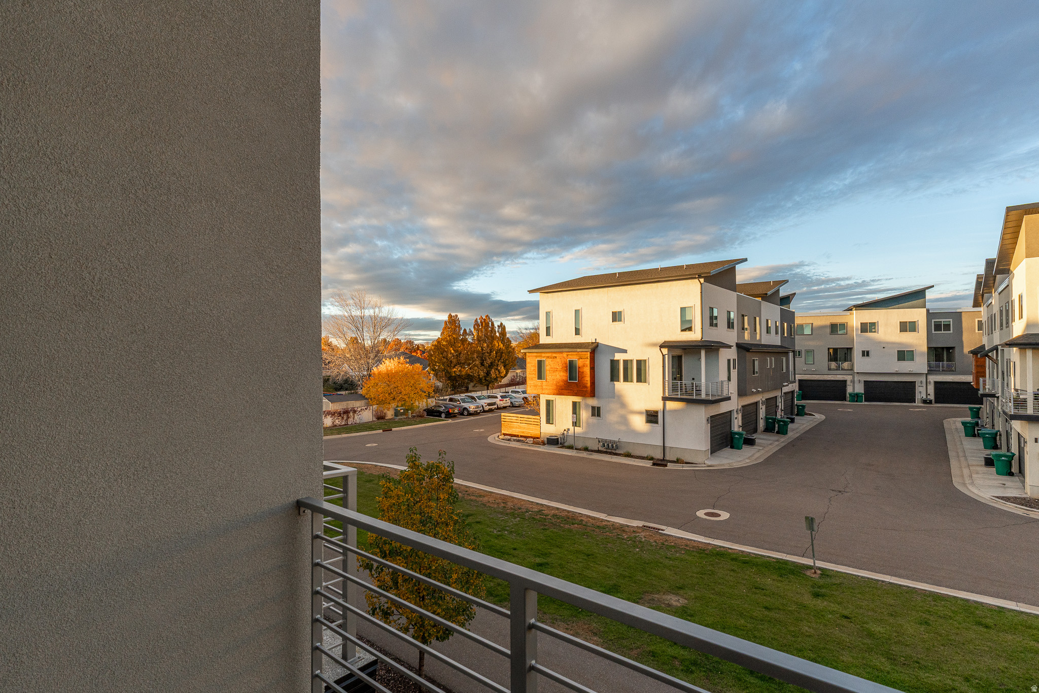 SUNRIVER TOWNHOMES - Residential