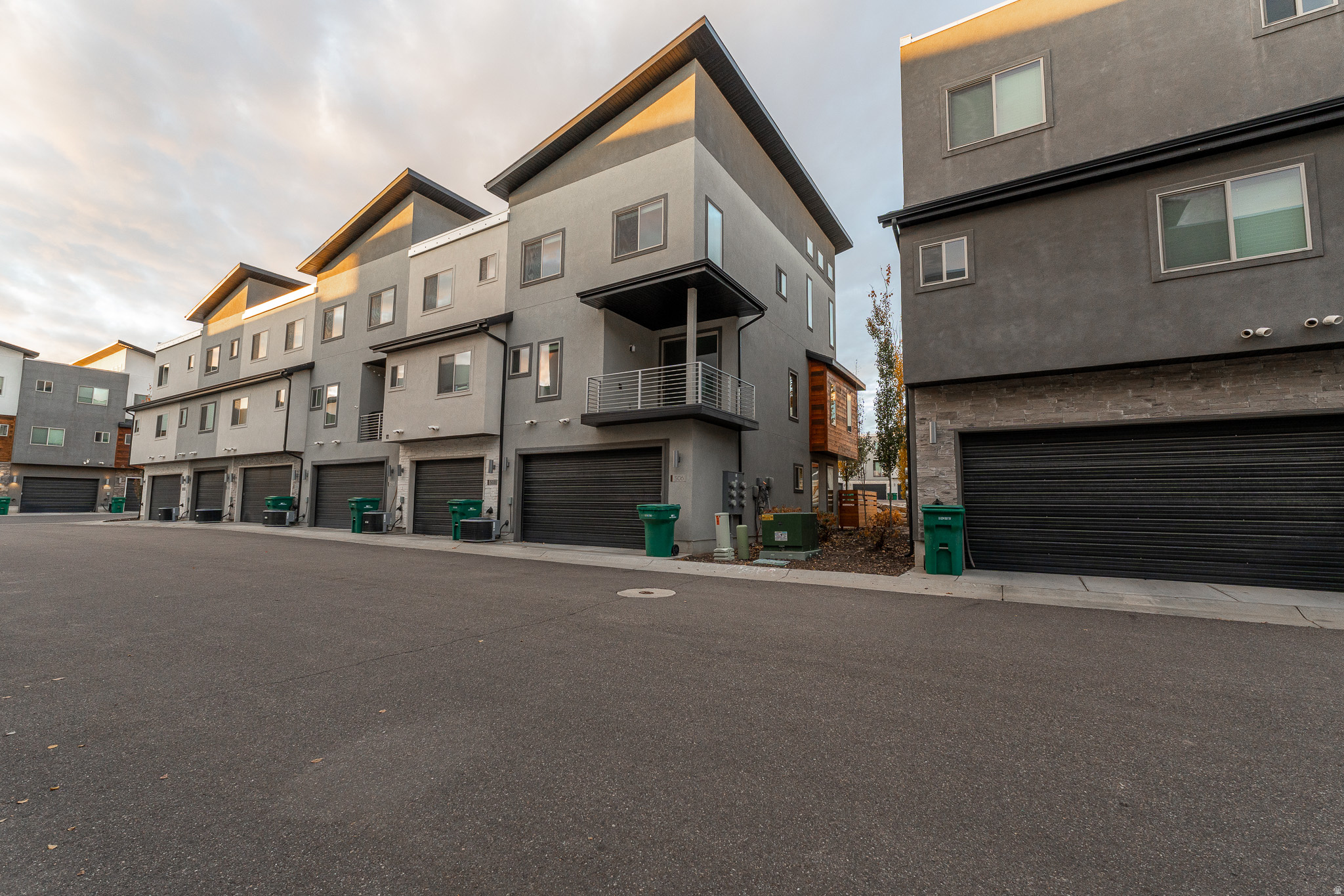 SUNRIVER TOWNHOMES - Residential