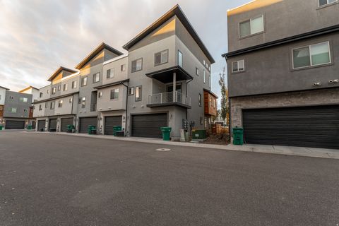 Tiny photo for 506 W 2200 N, Layton, UT 84041 (MLS # 2121974)