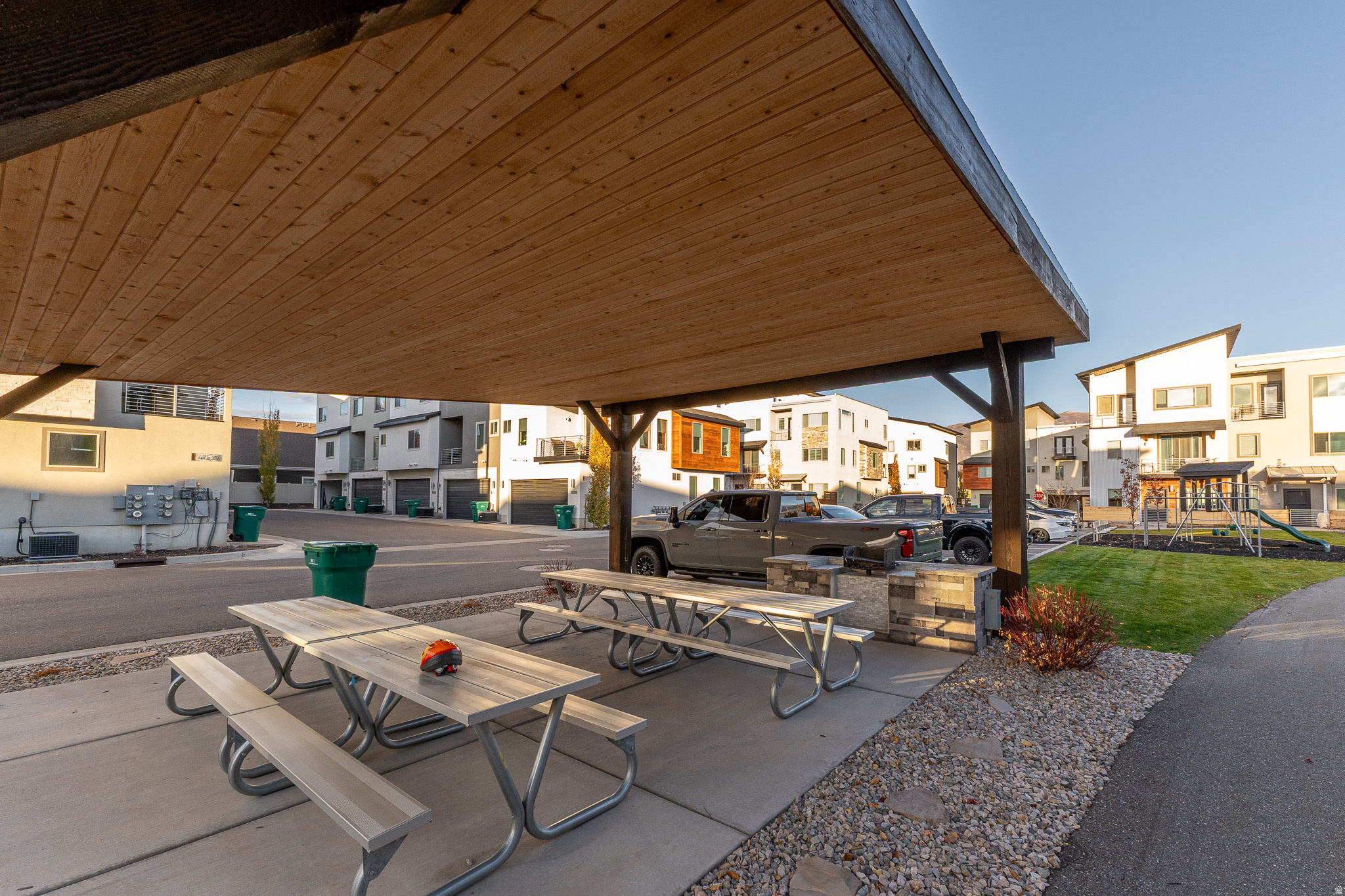 SUNRIVER TOWNHOMES - Residential