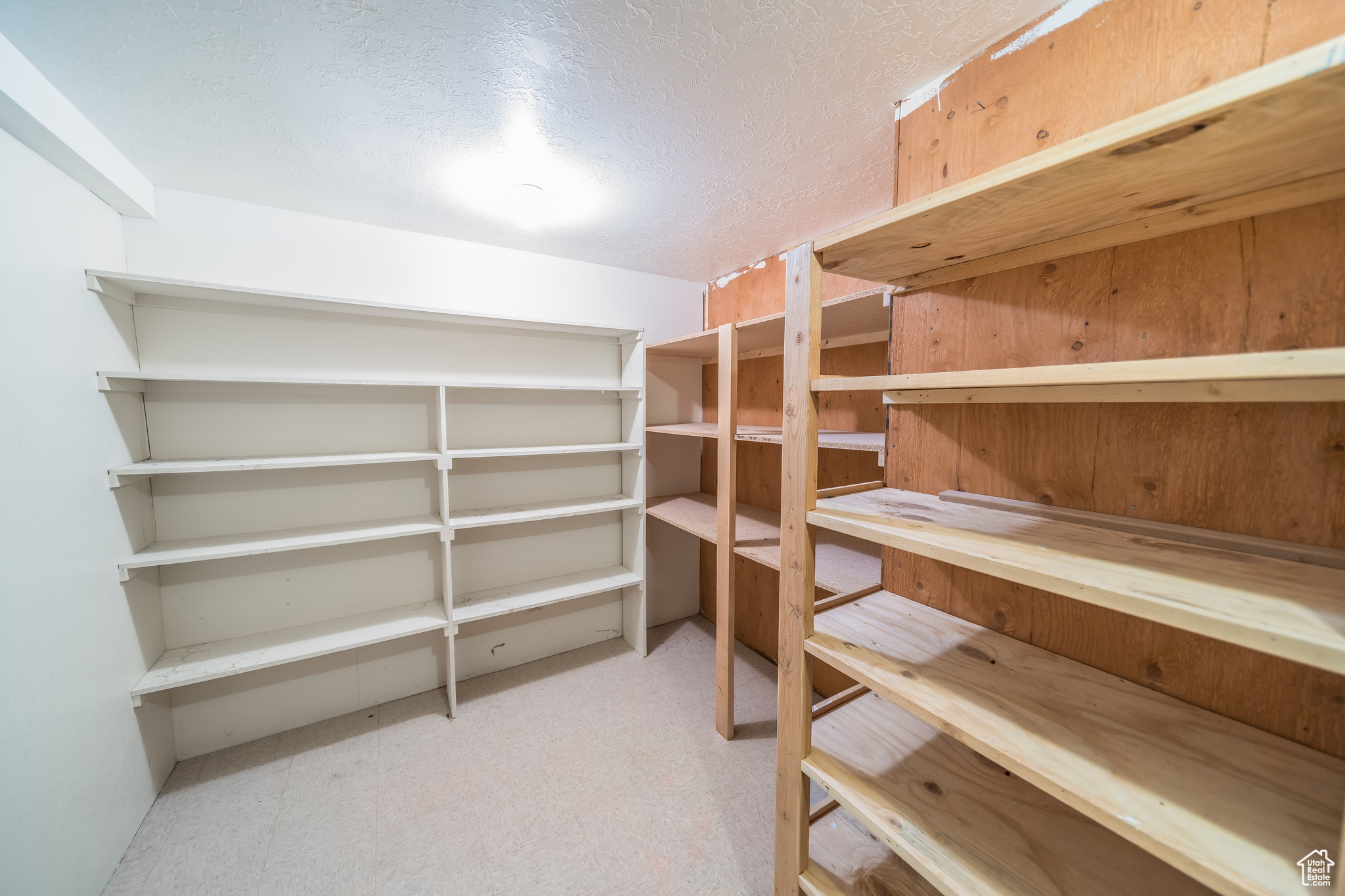 HILLCREST - Residential