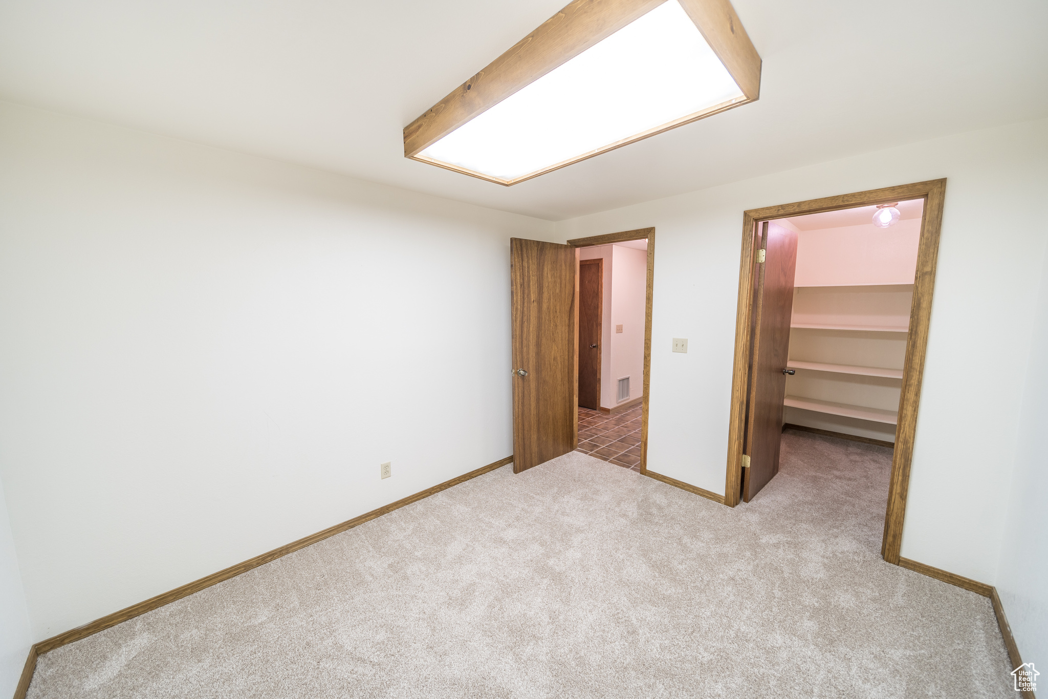 HILLCREST - Residential