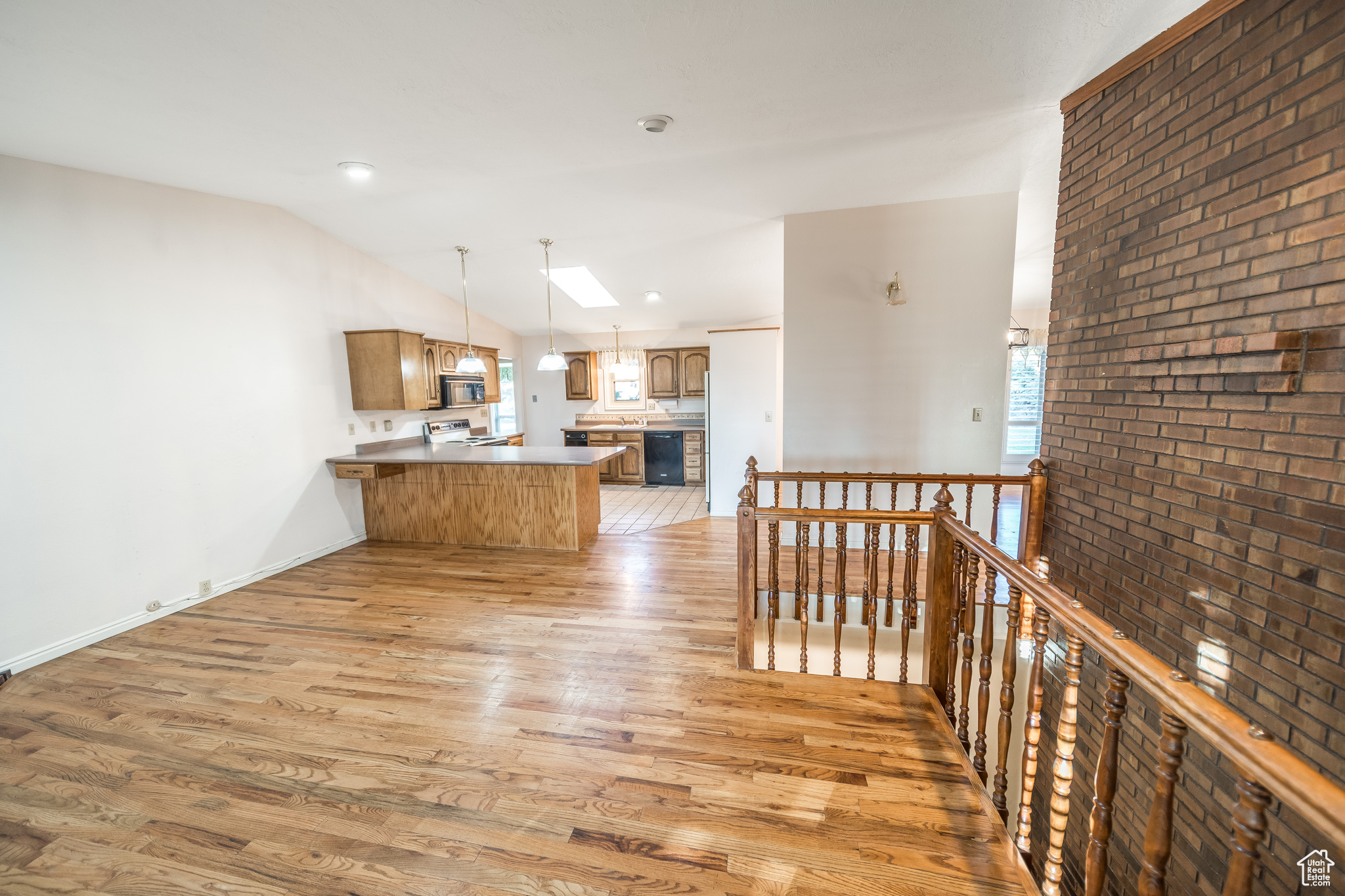 HILLCREST - Residential