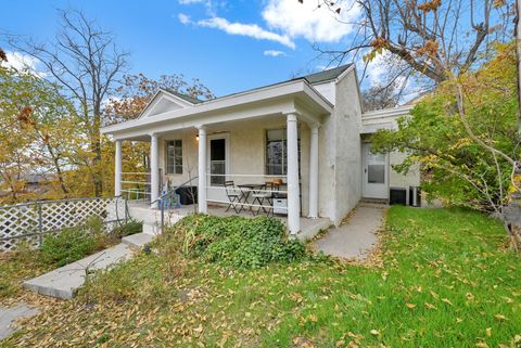Photo of 694 N WEST CAPITOL ST W, Salt Lake City, UT 84103 (MLS # 2122717)