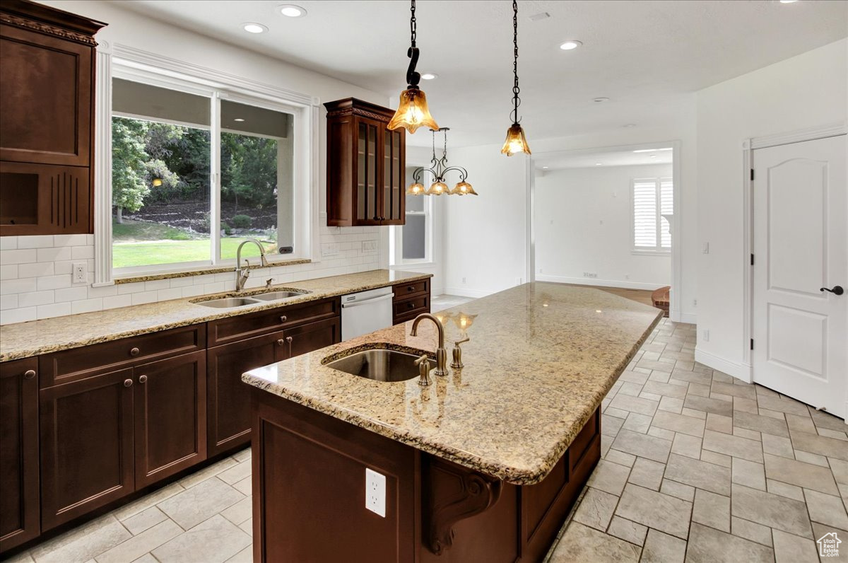HIDDEN SHADOW ESTATES - Residential