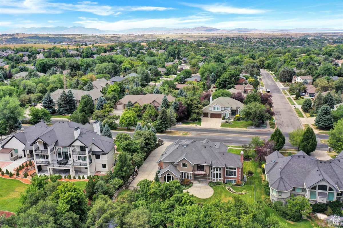 HIDDEN SHADOW ESTATES - Residential