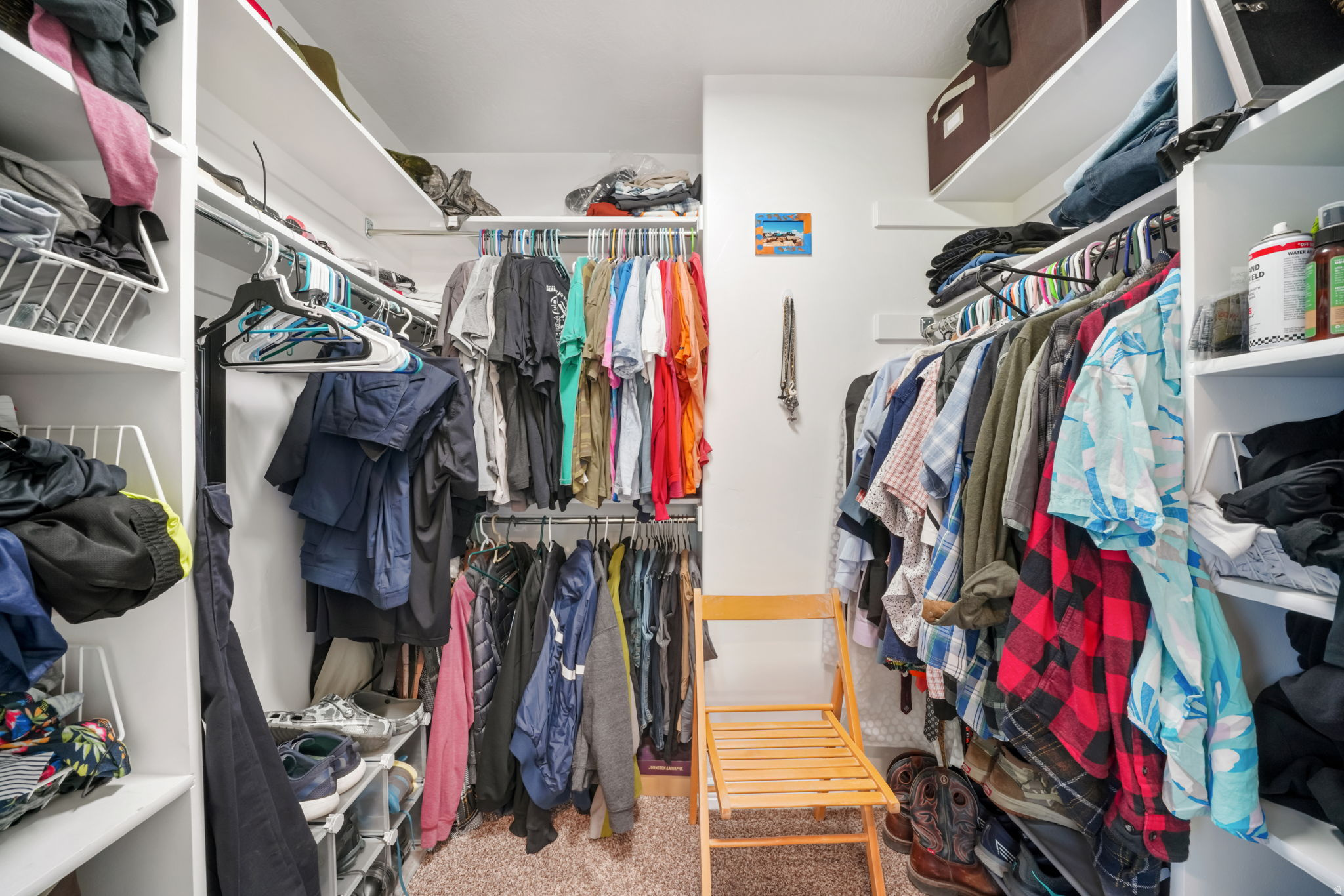 THE BENCHES - Residential