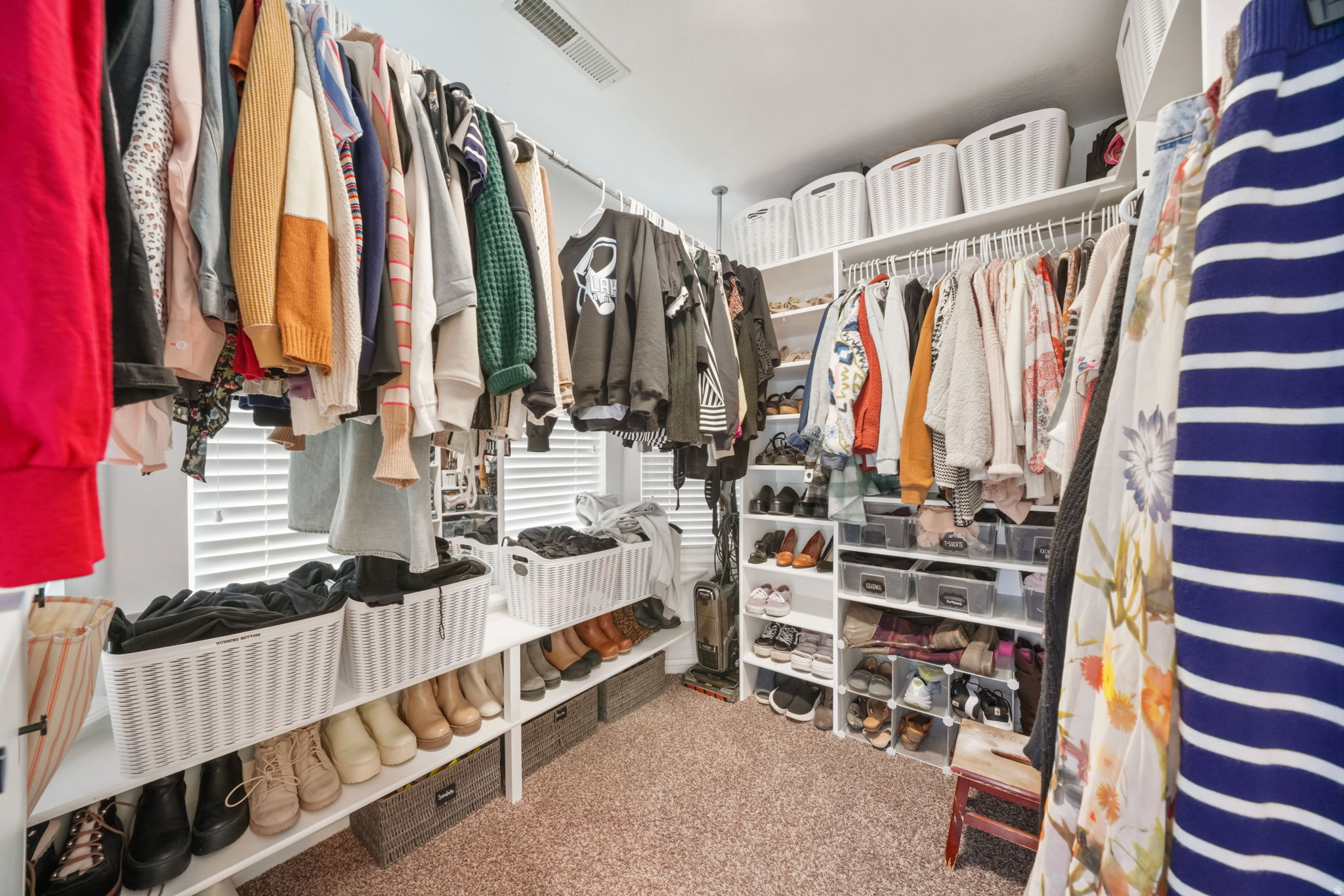 THE BENCHES - Residential